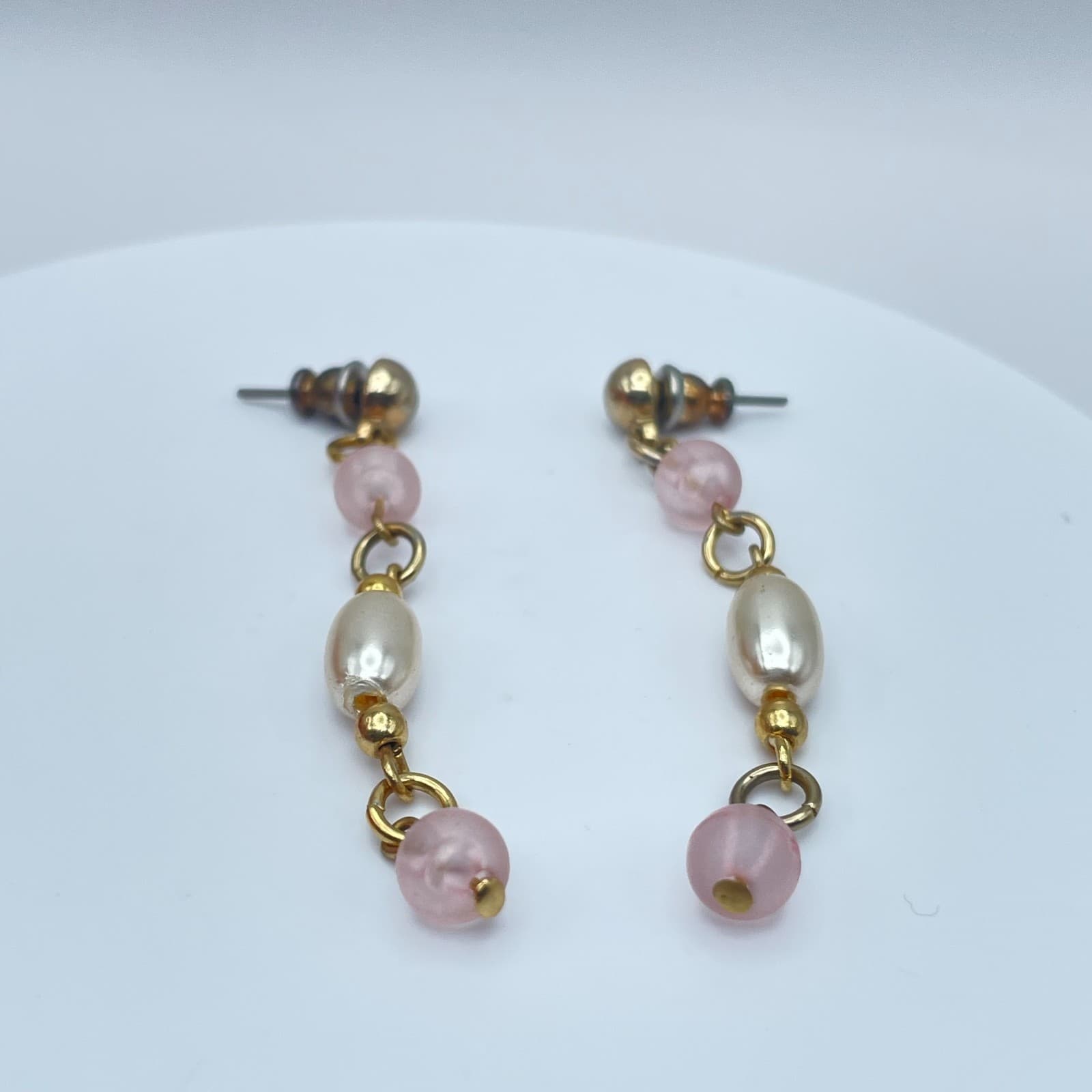 Vintage 90s Faux Pearl Beaded Gold Tone Dangle Earrings Retro Women's Jewelry - Image 1