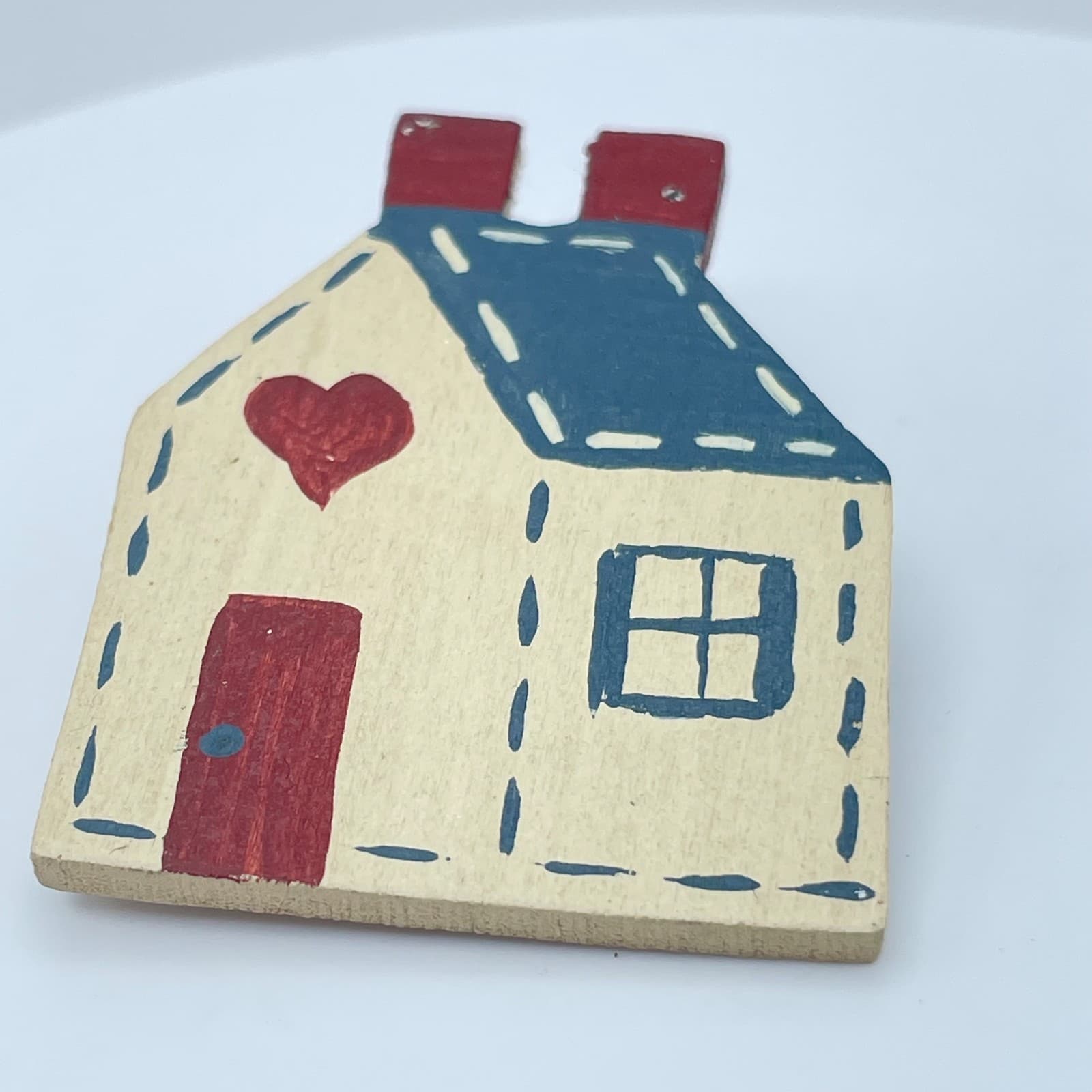 Vintage 90s Hand Painted Wooden House Brooch Pin Art Women's Classic Jewelry - Thumbnail 2