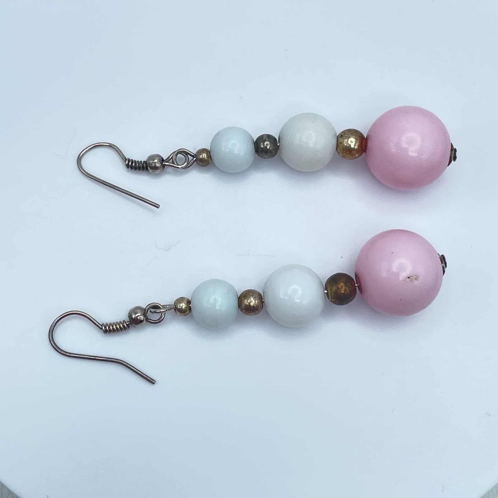 Vintage 90s Pink & White Beaded Drop Earrings Boho Classic Fashion Jewelry - Thumbnail 2