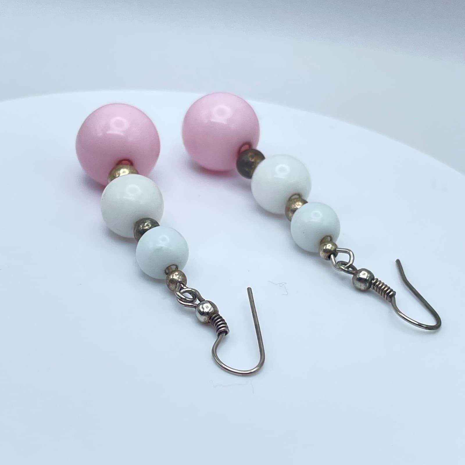 Vintage 90s Pink & White Beaded Drop Earrings Boho Classic Fashion Jewelry - Thumbnail 5