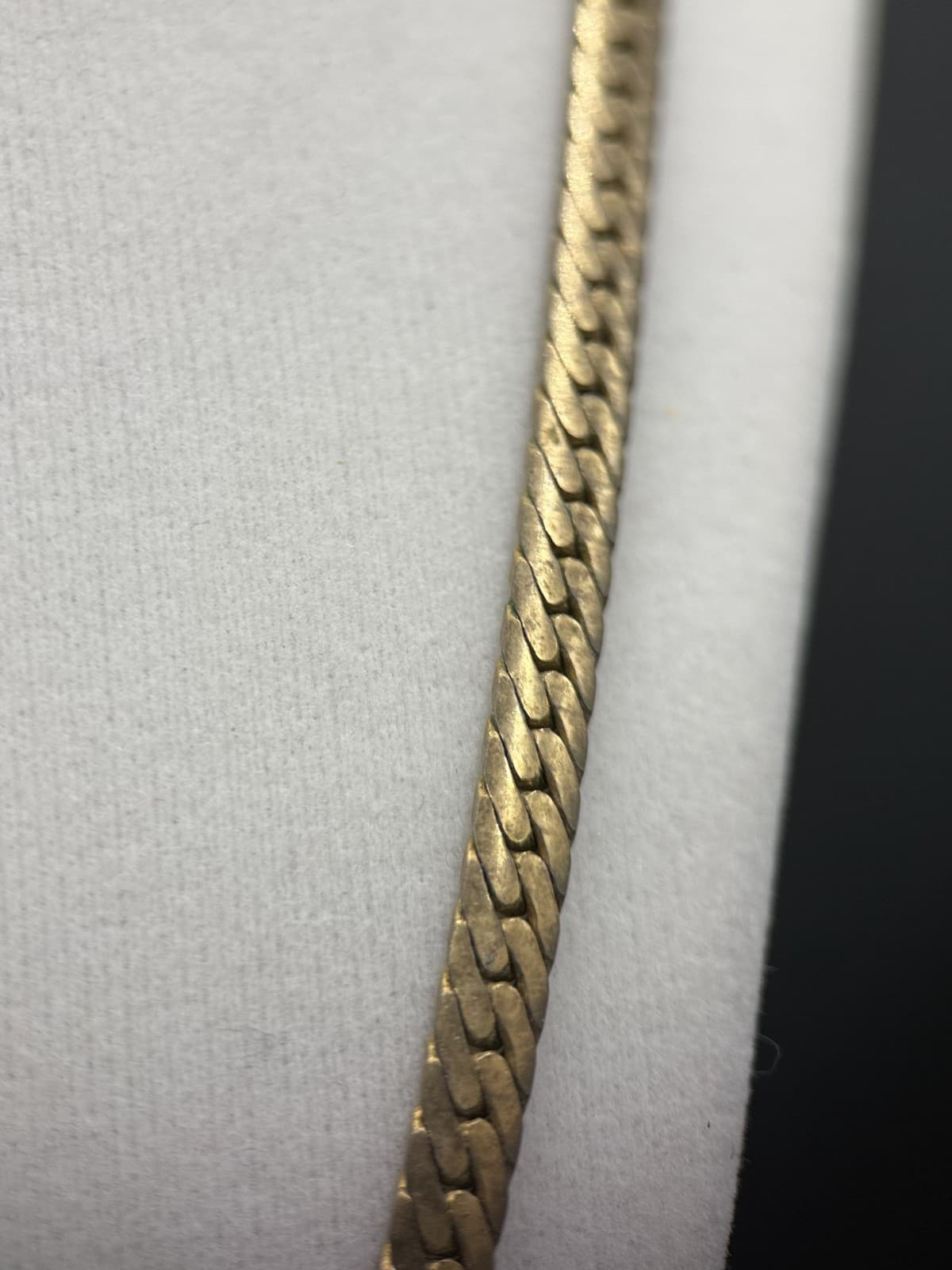 Vintage Gold Tone Herringbone Chain Necklace Sleek Minimalist Classic - Thumbnail 7