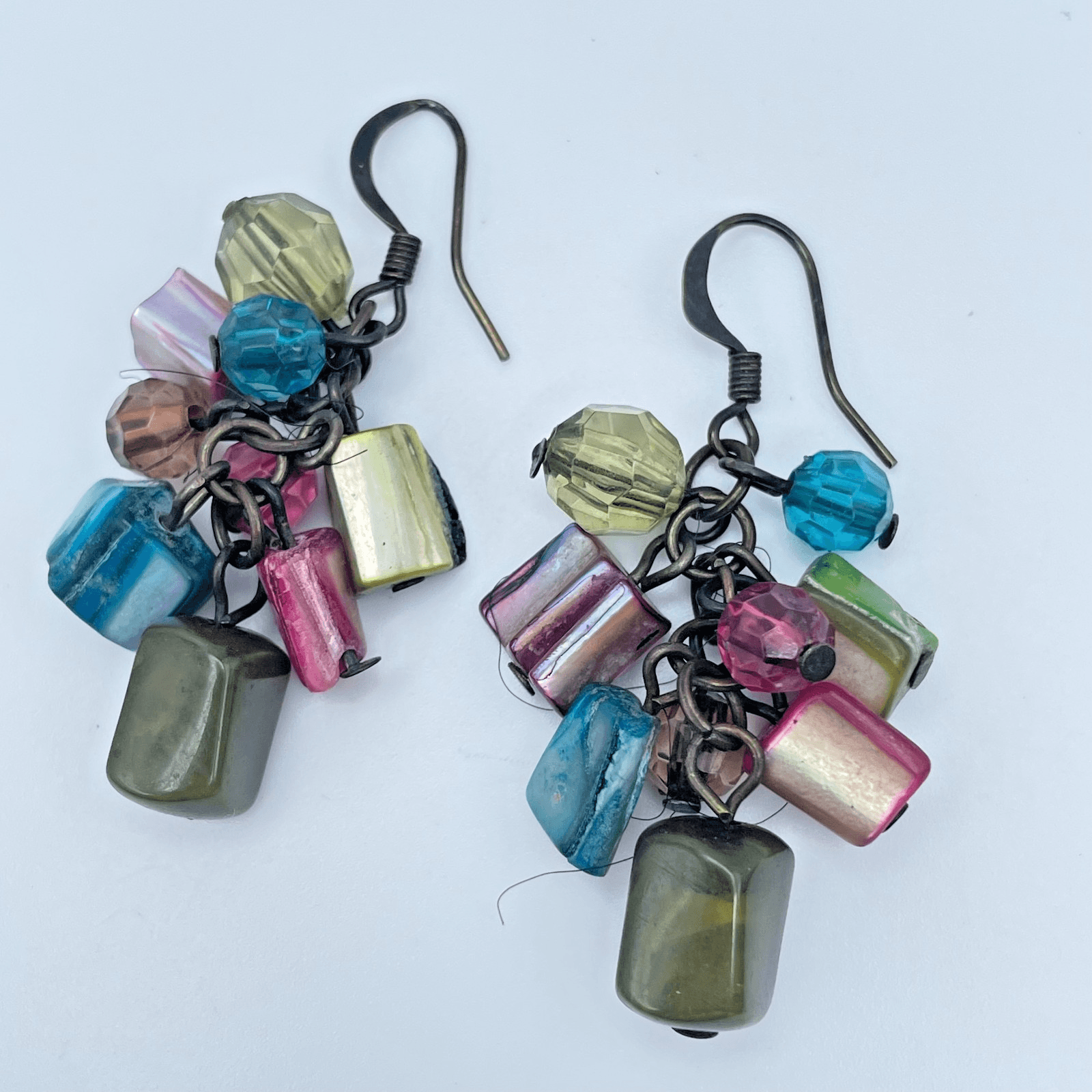 Vintage Y2K Beaded Dangle Earrings Boho Bronze Tone Women's Classic Jewelry - Image 1