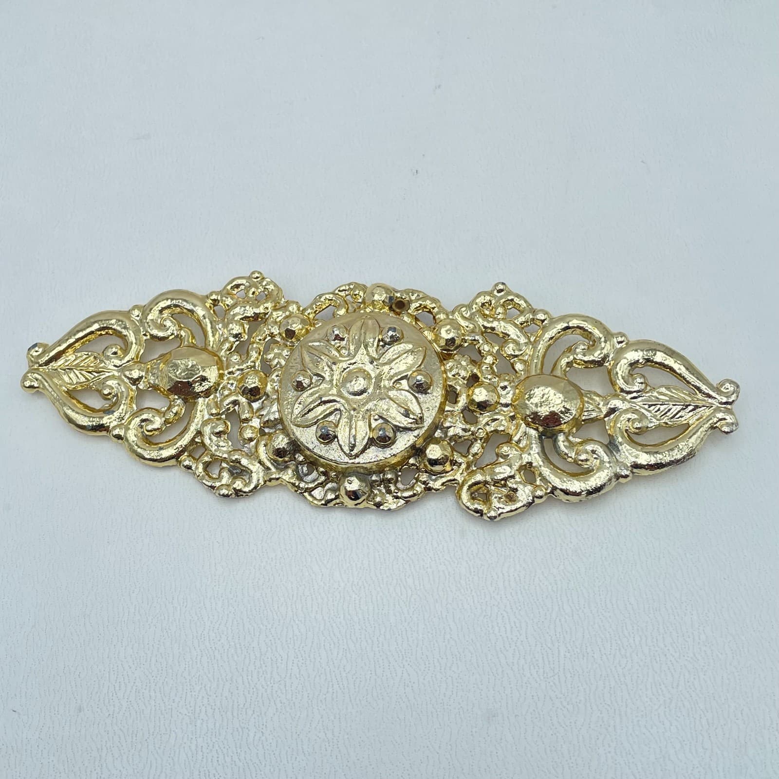 Vintage 90s Filigree Open Weave Scrollwork Glossy Gold-Tone Brooch Pin Jewelry - Image 1