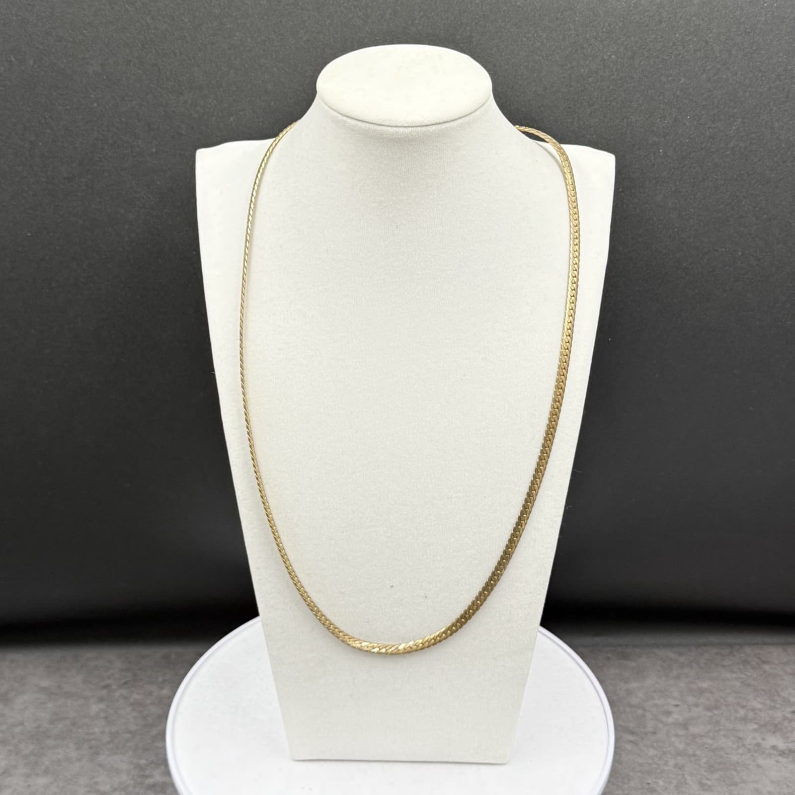 Vintage Gold Tone Herringbone Chain Necklace Sleek Minimalist Classic - Thumbnail 2