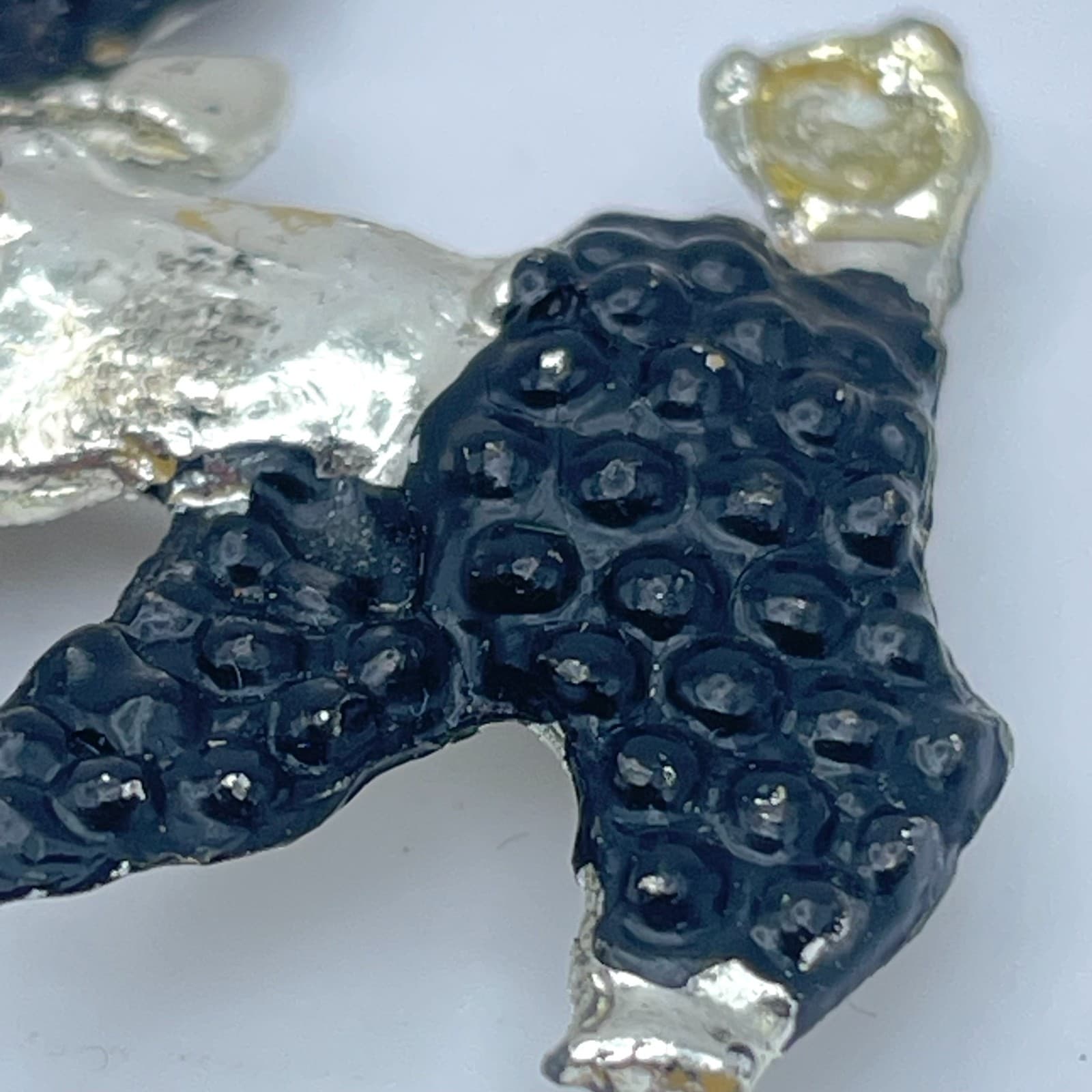 Vintage 90s Silver Tone Textured Black Enamel Poodle Dog Brooch Pin Jewelry - Thumbnail 5