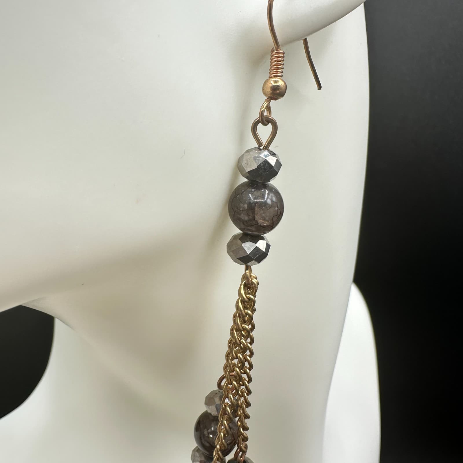 VTG Boho Feather Dangle Earrings Multi-Color Bead Chain Long Gold Tone Hook - Thumbnail 8