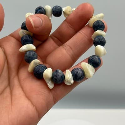Vintage Navy Blue Bead & Shell Bracelet Gold Tone Clasp Coastal Beach Bohemian - Thumbnail 6