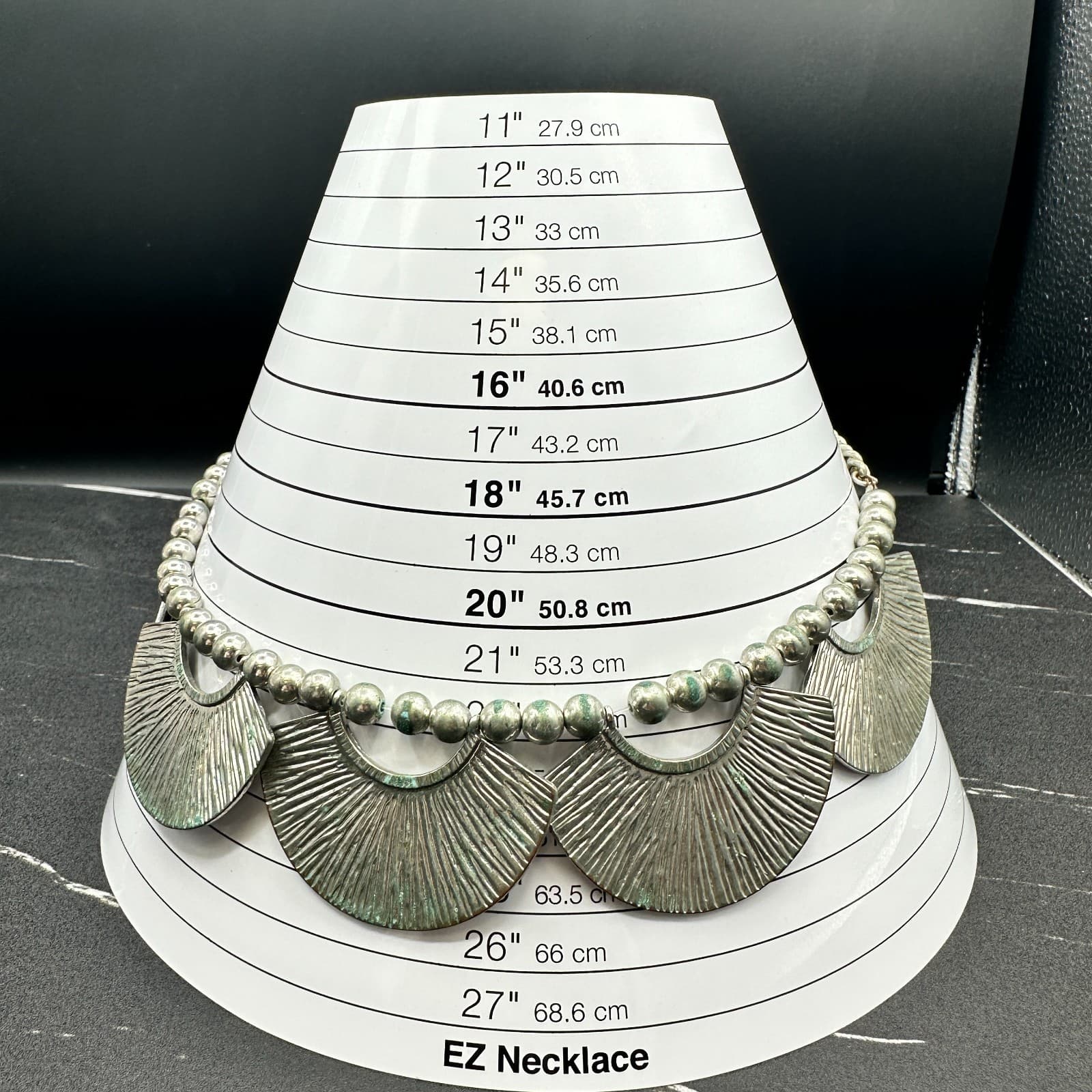 VTG Bib Choker Necklace Distressed Silver Tone Fan Shell Tribal Statement 22 in - Thumbnail 2