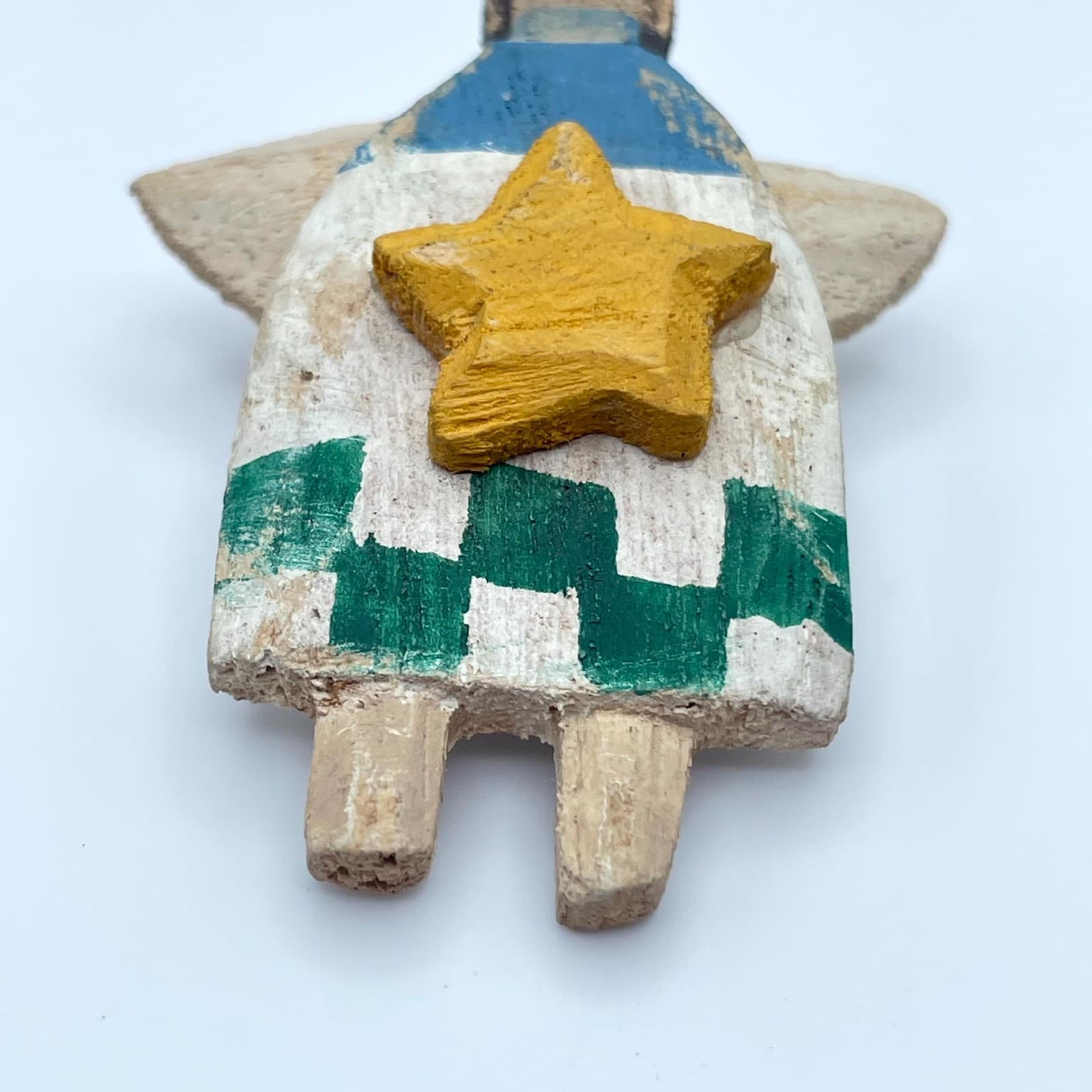 Vintage Beige White Yellow Star Center Folk Art Hand-Carved Wooden Angel Brooch - Thumbnail 7
