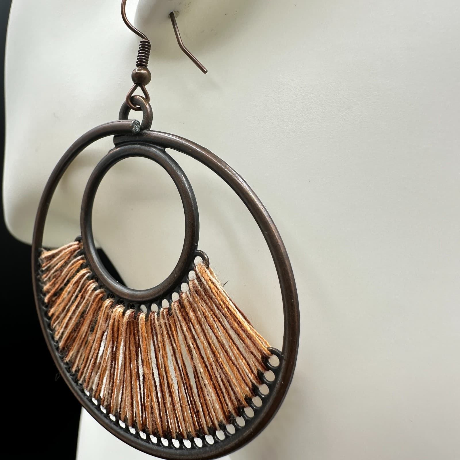 VTG Boho Circle Dangle Earrings Thread Fringe Dark Metal Copper Tone Large Hook - Thumbnail 6