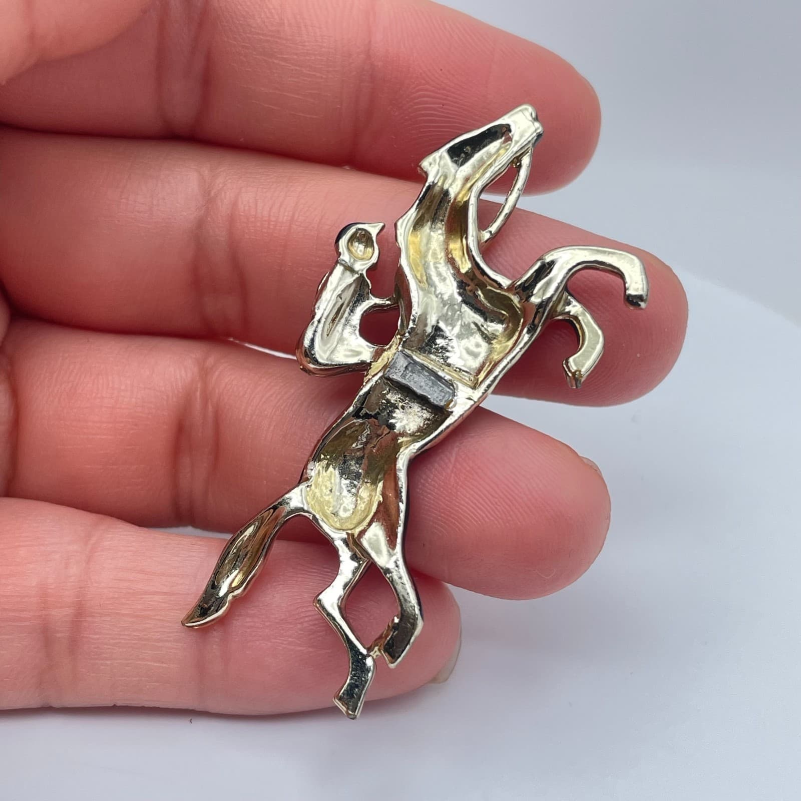 Vintage Y2K Gold Tone Black Enamel Horse and Jockey Badge Classic Jewelry - Thumbnail 5