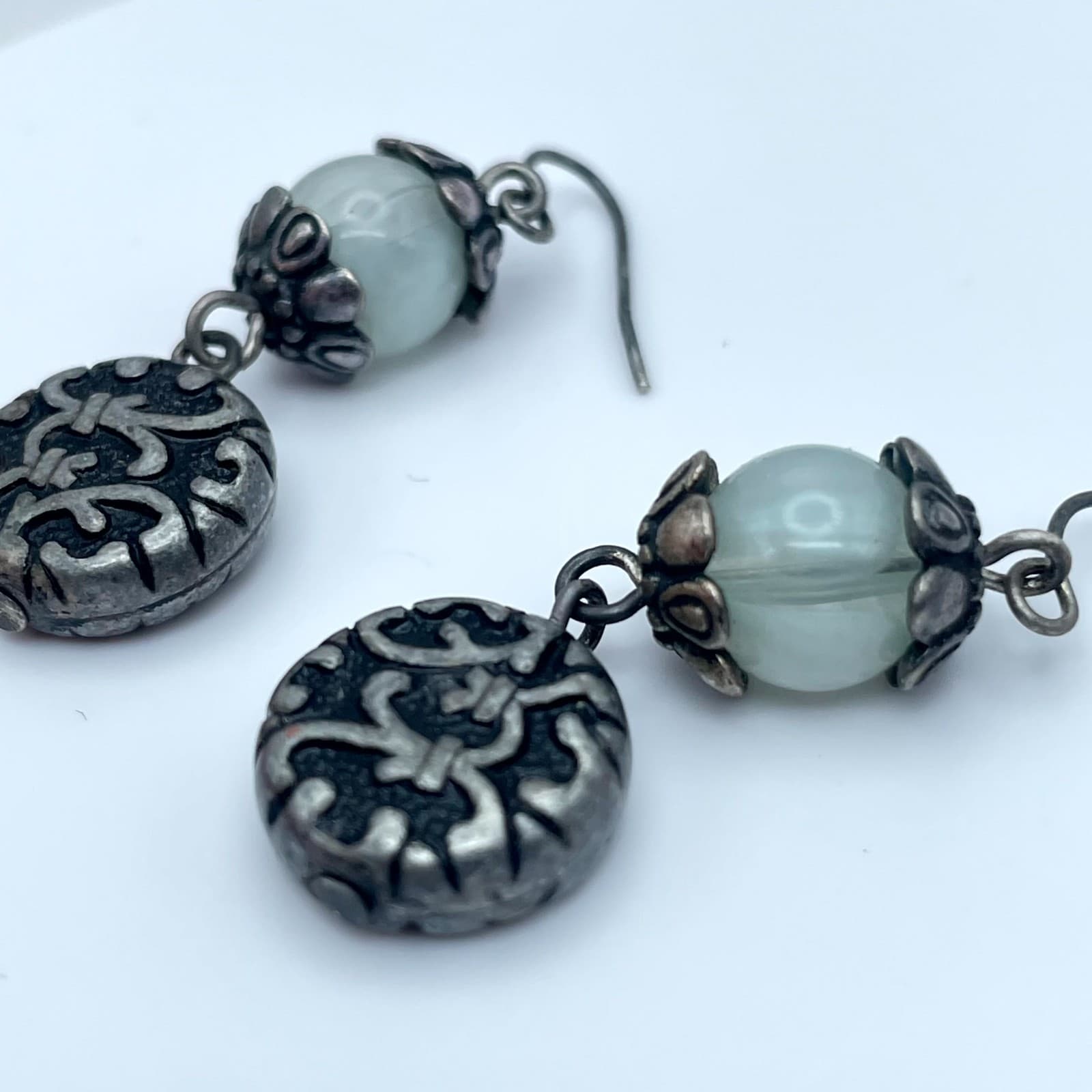 Articulated Silver-Tone Oxidized Metal Cool Waters Glass Beads Dangle Earrings - Thumbnail 5