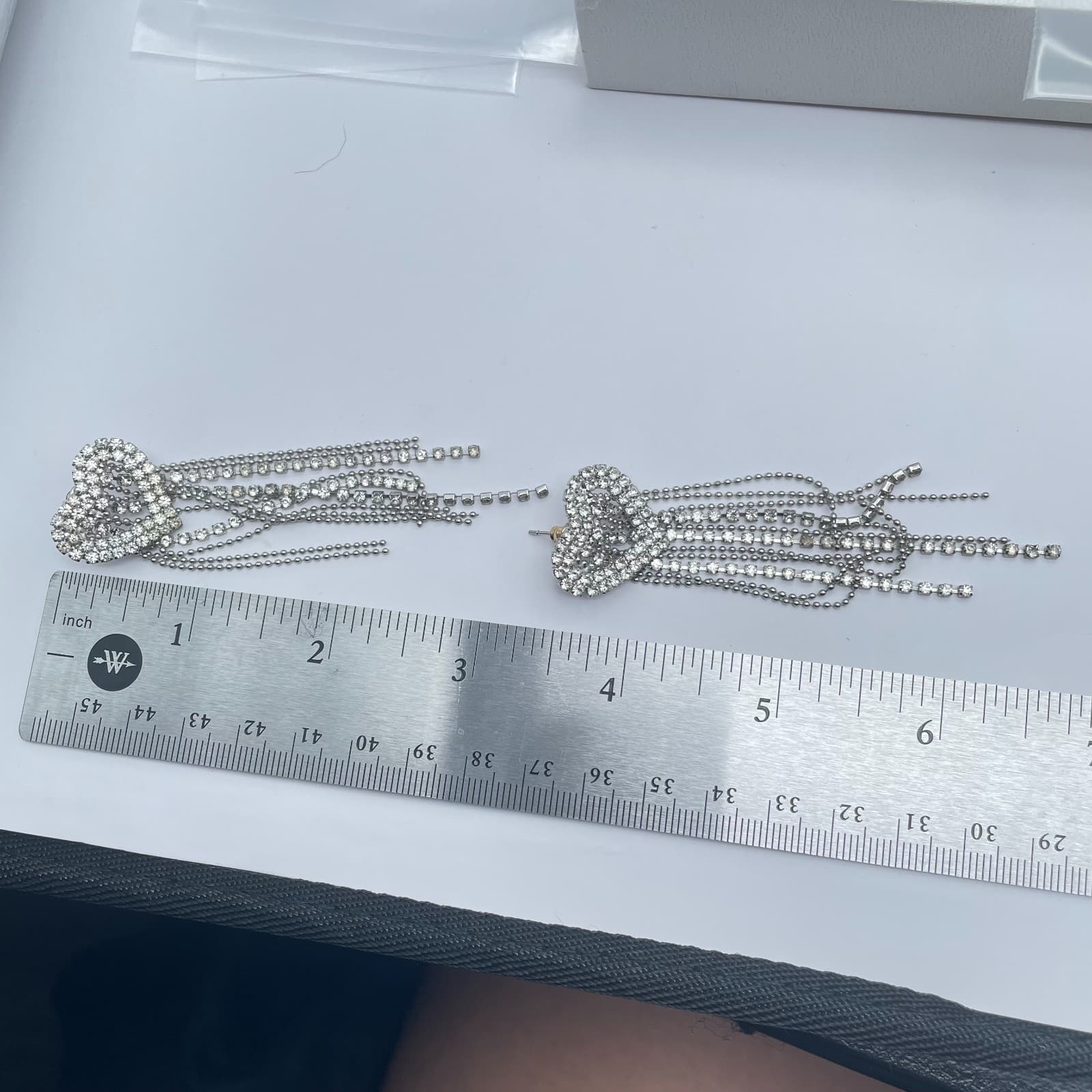 Vintage 90s Silver Tone Clear Rhinestone Heart Tassel Dangle Earrings Jewelry - Thumbnail 9