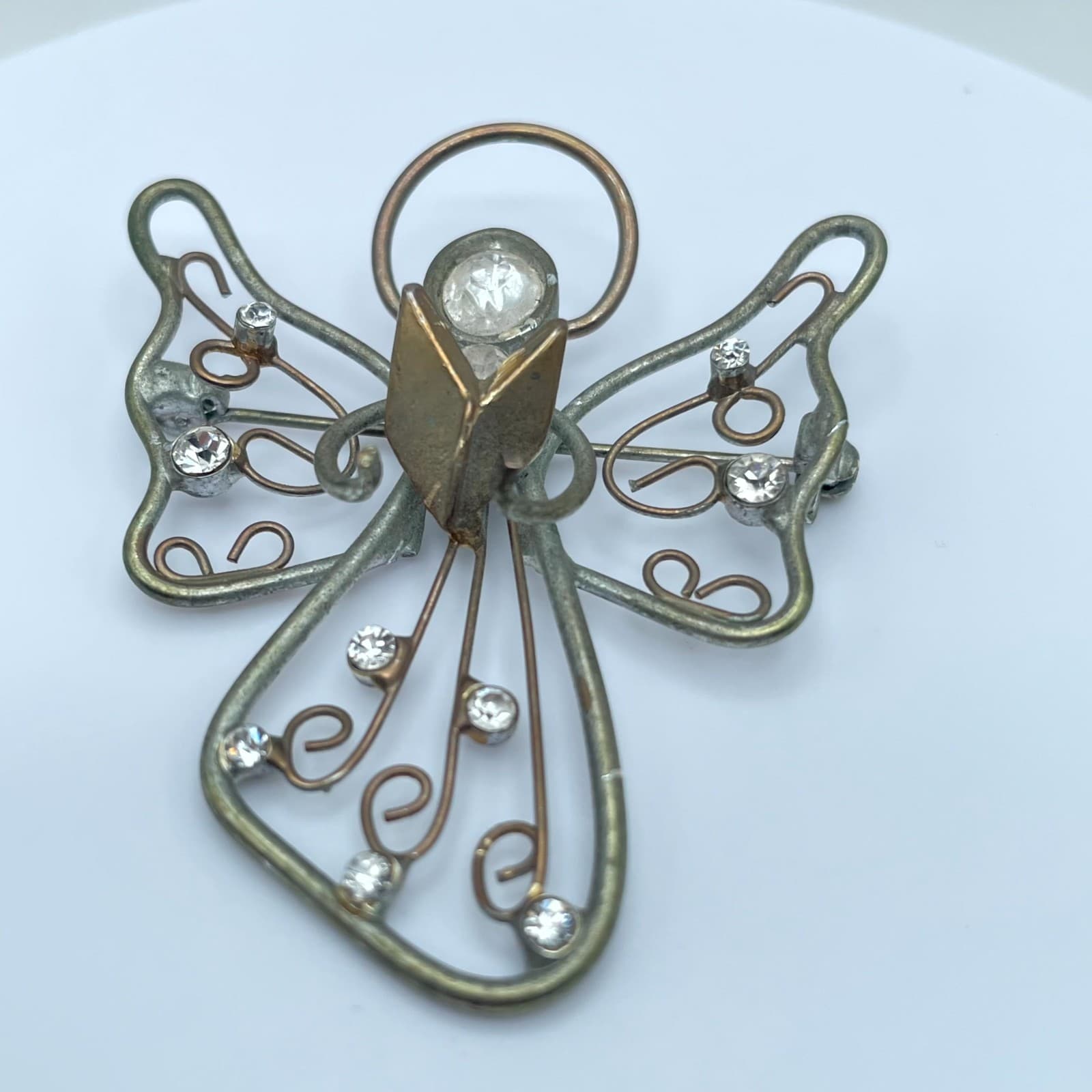 VTG Silver-Tone Engraved Metal Faceted Rhinestone Embellished Butterfly Brooch - Thumbnail 3