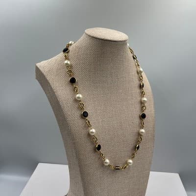 Vintage Black Stone & Faux Pearl Link Necklace Gold Tone Station Chain 22" Retro - Thumbnail 5