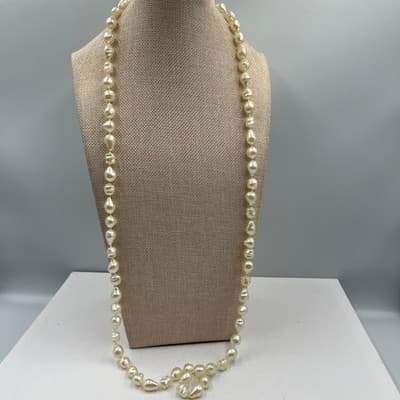 Vintage Faux Baroque Pearl Double Strand Necklace Cream Irregular Beads - Thumbnail 5