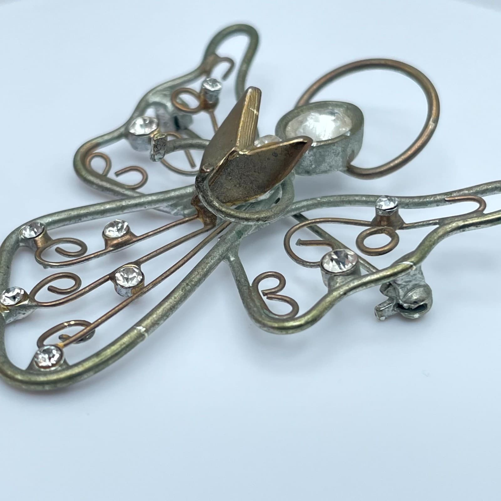 VTG Silver-Tone Engraved Metal Faceted Rhinestone Embellished Butterfly Brooch - Thumbnail 7