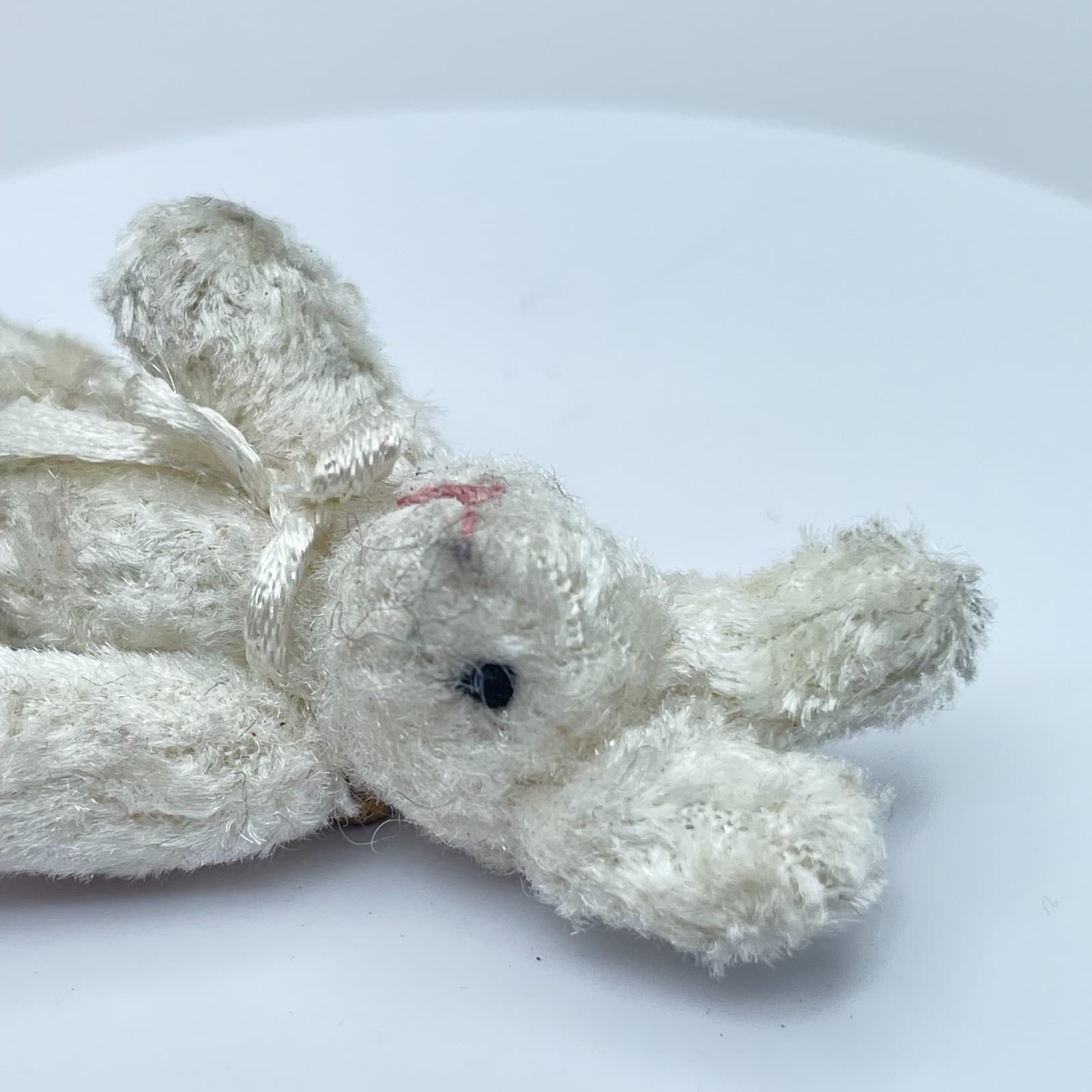 Vintage 90s Black Eye Bead Plush White Bunny Rabbit Brooch Pin Miniature Jewelry - Thumbnail 8