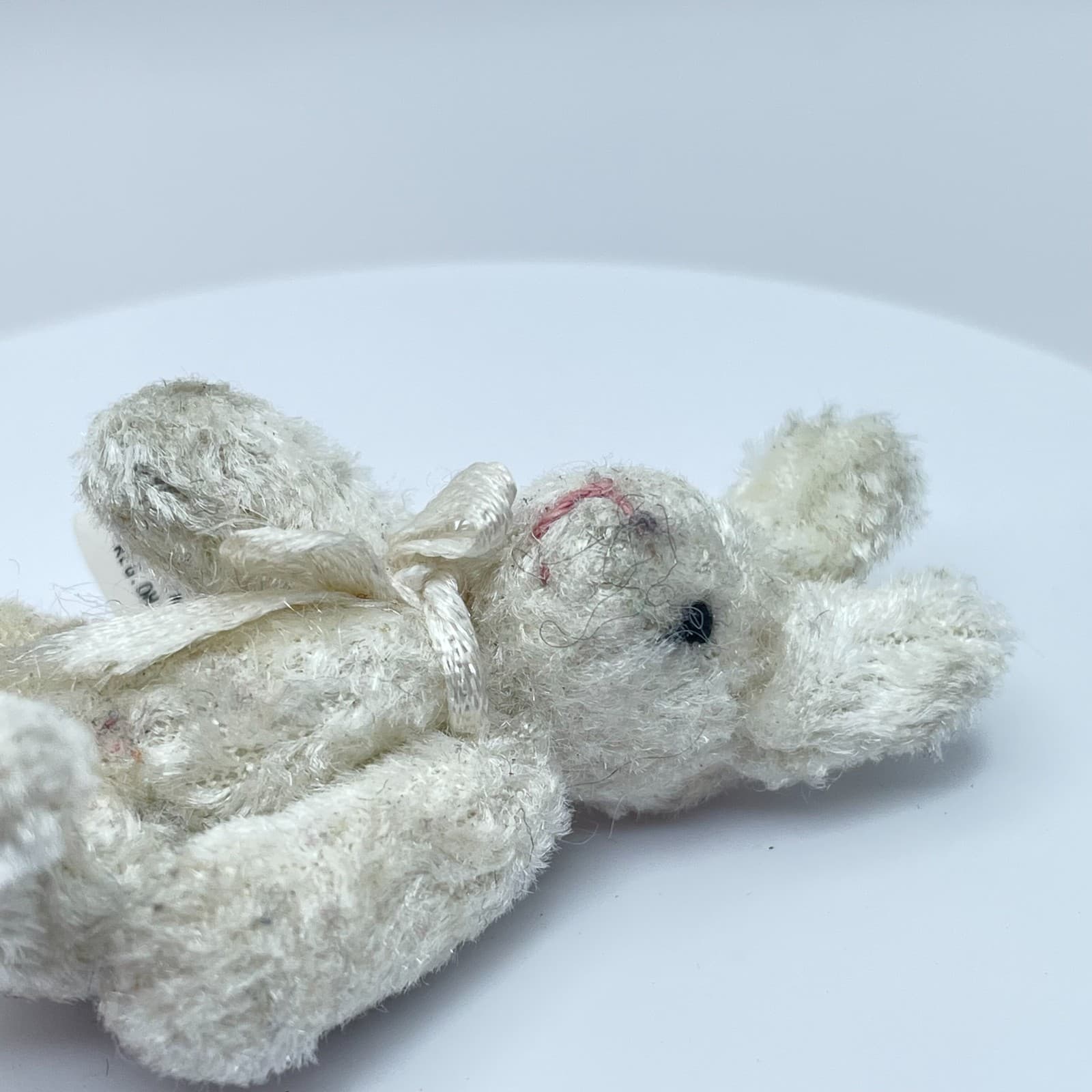 Vintage 90s Black Eye Bead Plush White Bunny Rabbit Brooch Pin Miniature Jewelry - Thumbnail 7