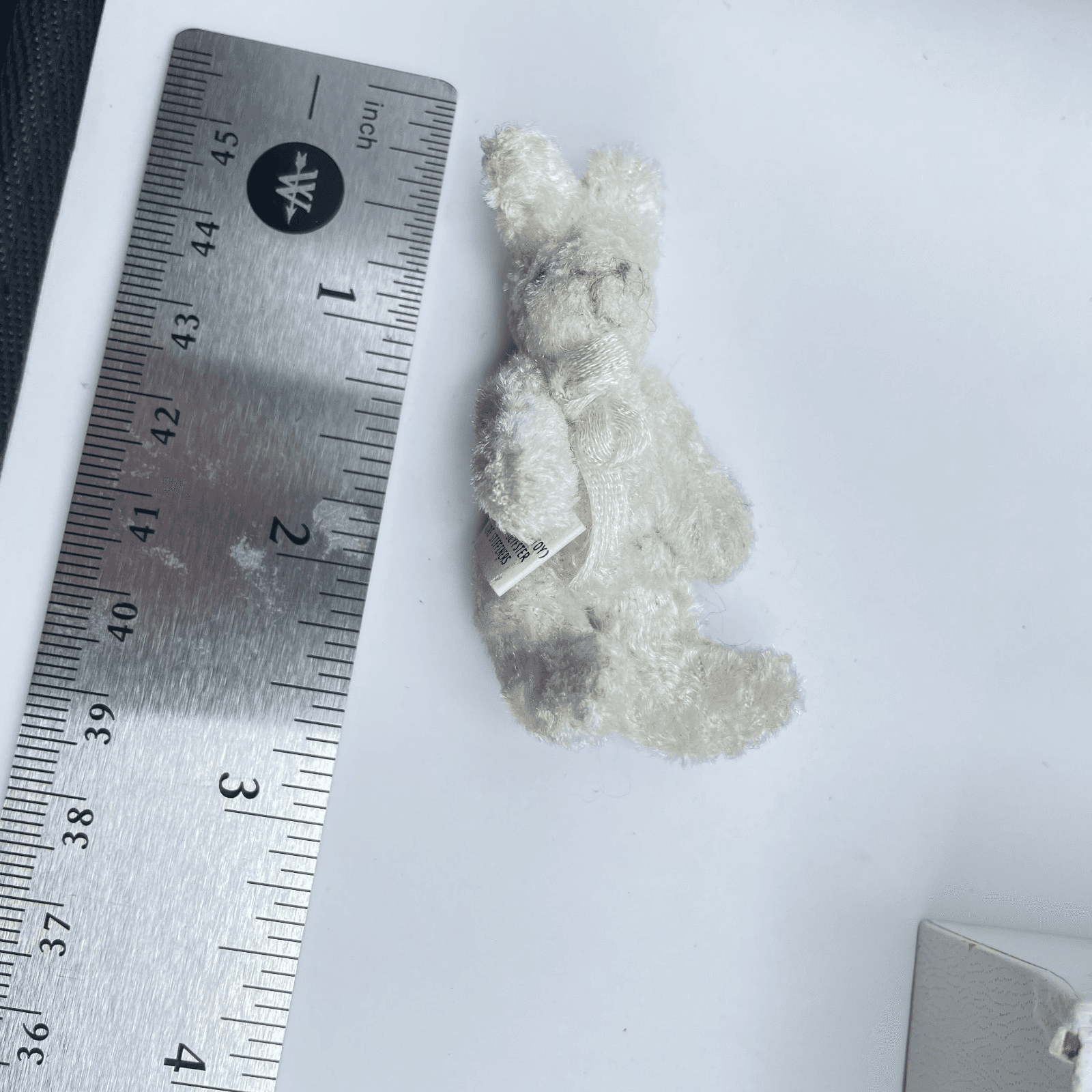 Vintage 90s Black Eye Bead Plush White Bunny Rabbit Brooch Pin Miniature Jewelry - Thumbnail 11