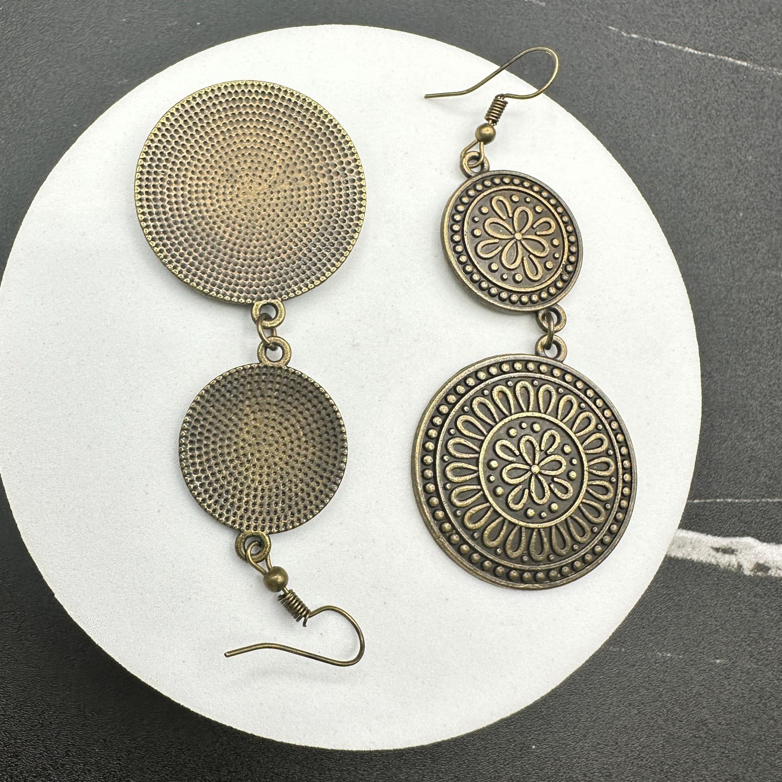 VTG 2 Tier Dangle Earrings Bronze Tone Metal Mandala Flower Disc Drop Boho Long - Thumbnail 13