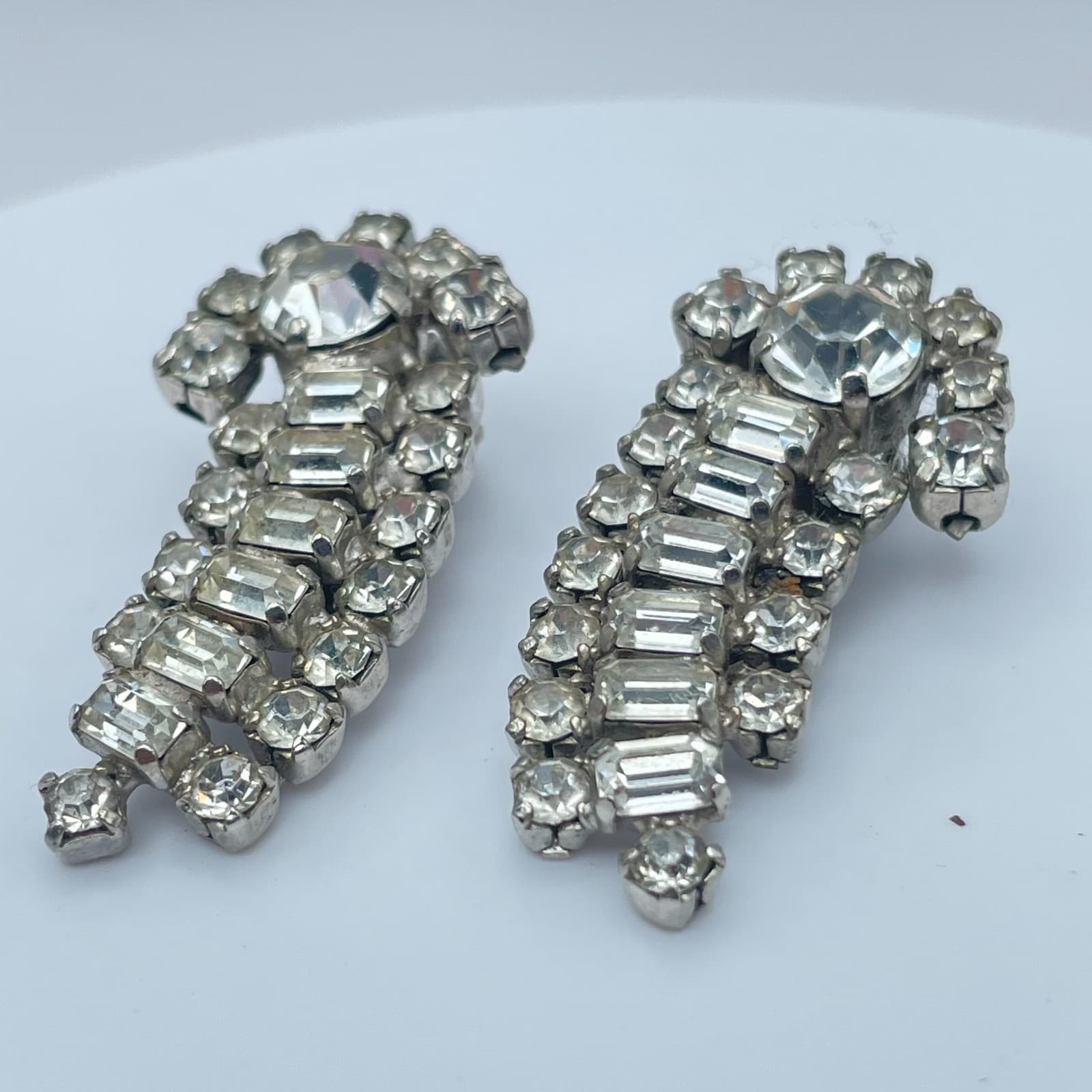 Vintage 90s Kramer Clear Rhinestone Dangle Earrings Silver Tone Women's Jewelry - Thumbnail 5