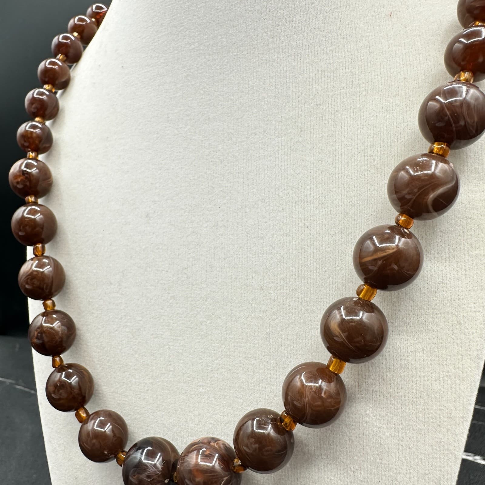 Vintage 90s Brown Swirl Lucite Beaded Necklace Chunky Dark Amber Glass Spacers - Thumbnail 6