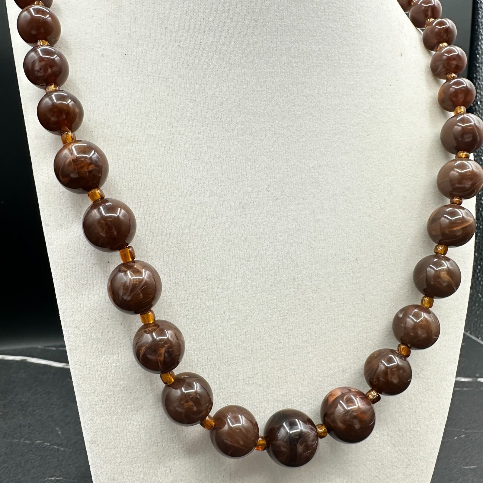 Vintage 90s Brown Swirl Lucite Beaded Necklace Chunky Dark Amber Glass Spacers - Thumbnail 2