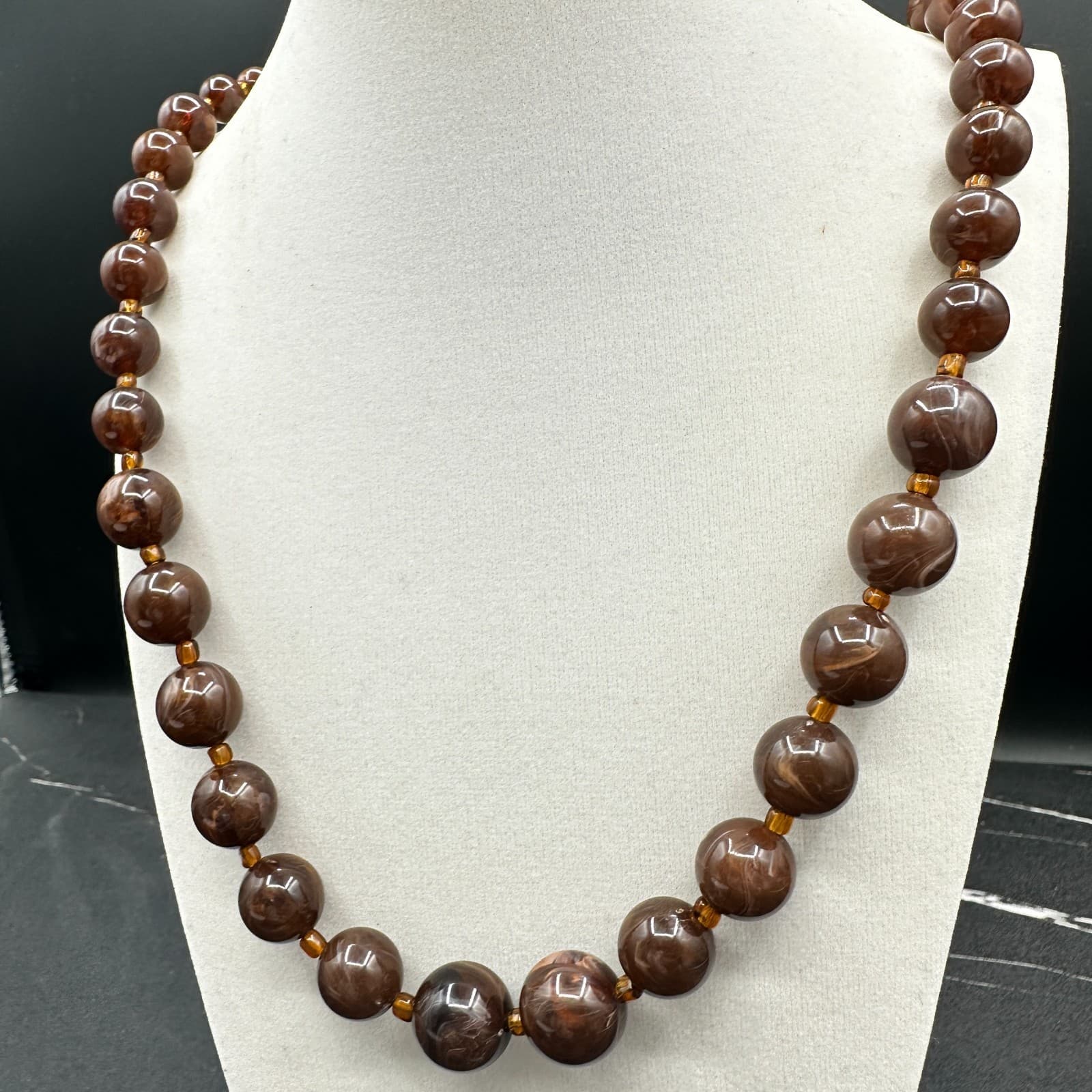 Vintage 90s Brown Swirl Lucite Beaded Necklace Chunky Dark Amber Glass Spacers - Thumbnail 3