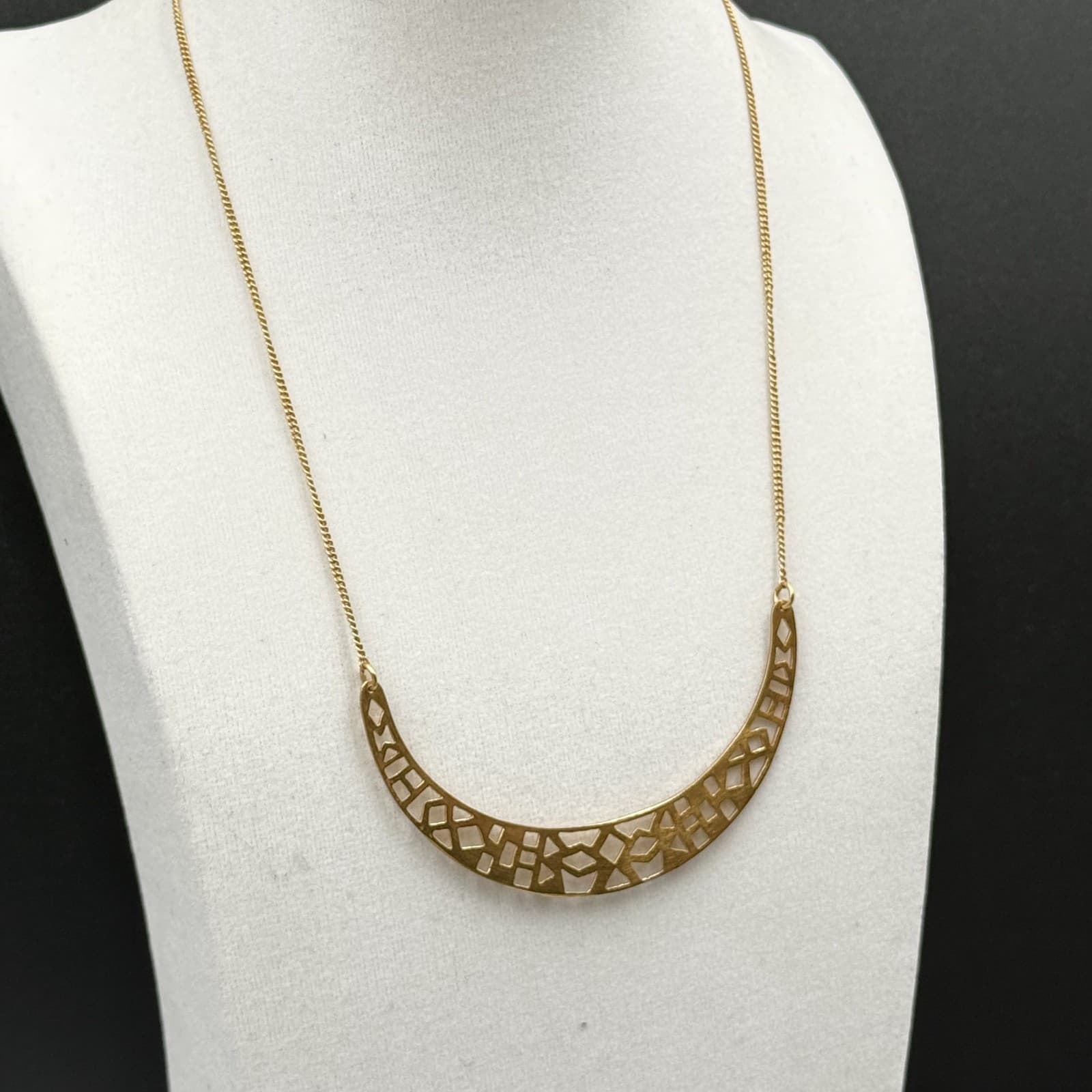 Vintage Gold-Tone Cutout Crescent Necklace Boho Geometric Pendant - Thumbnail 7