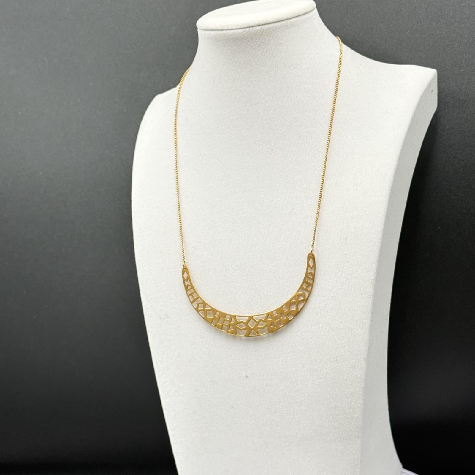 Vintage Gold-Tone Cutout Crescent Necklace Boho Geometric Pendant - Thumbnail 9