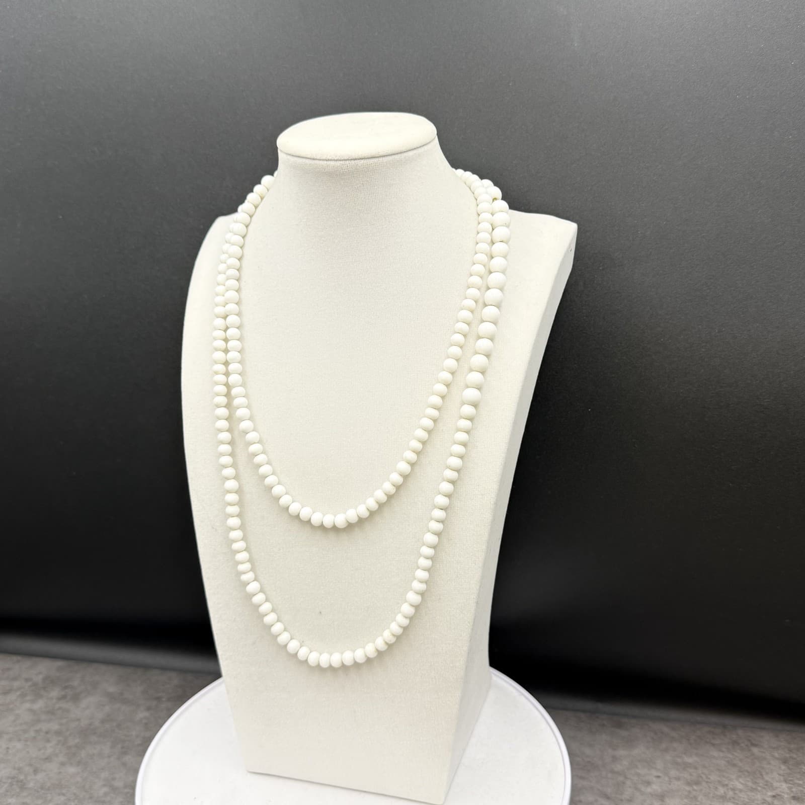Vintage White Beaded Long Strand Necklace Minimalist Layering Piece - Thumbnail 3