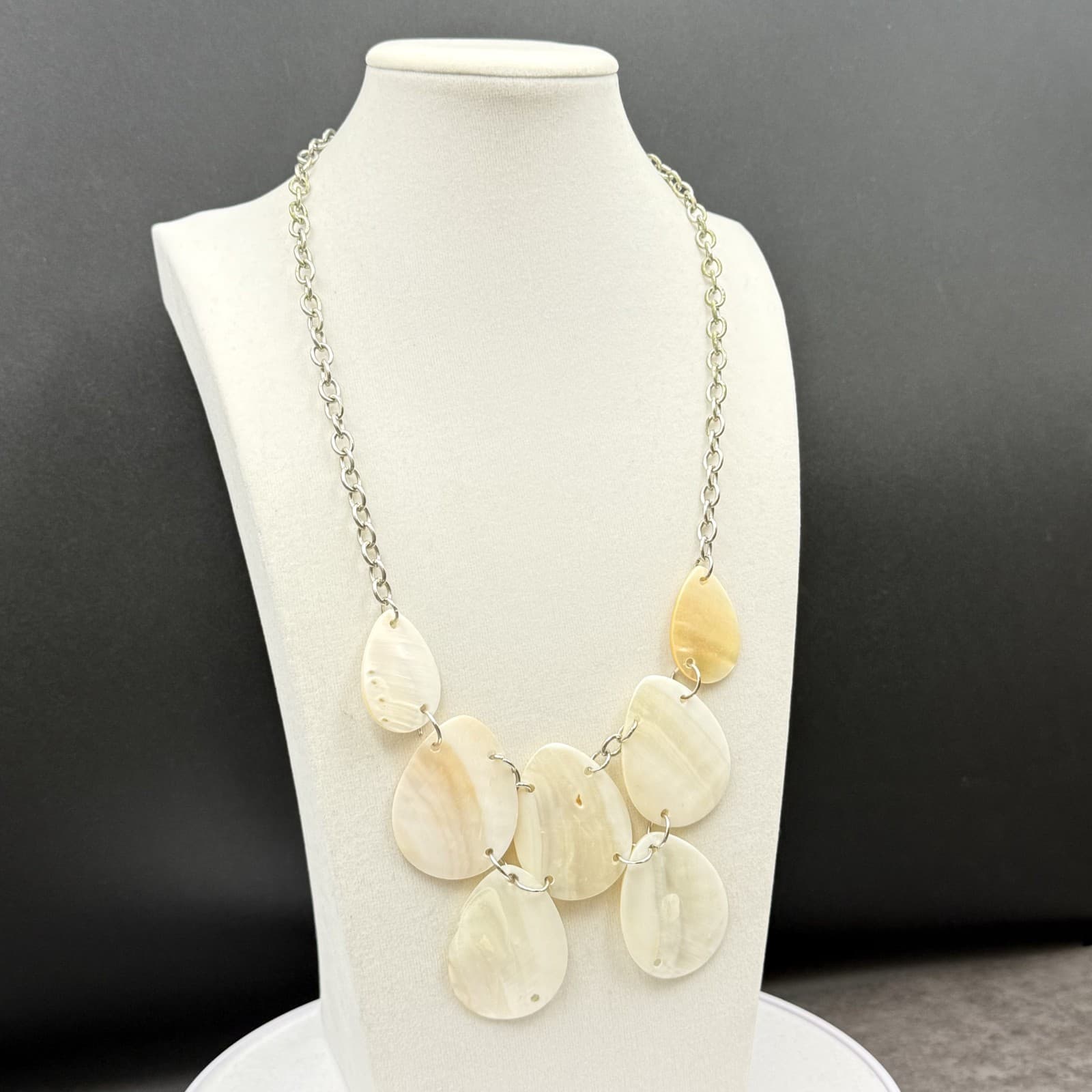 Vintage Cream Mother of Pearl Teardrop Bib Necklace Boho Statement - Thumbnail 7