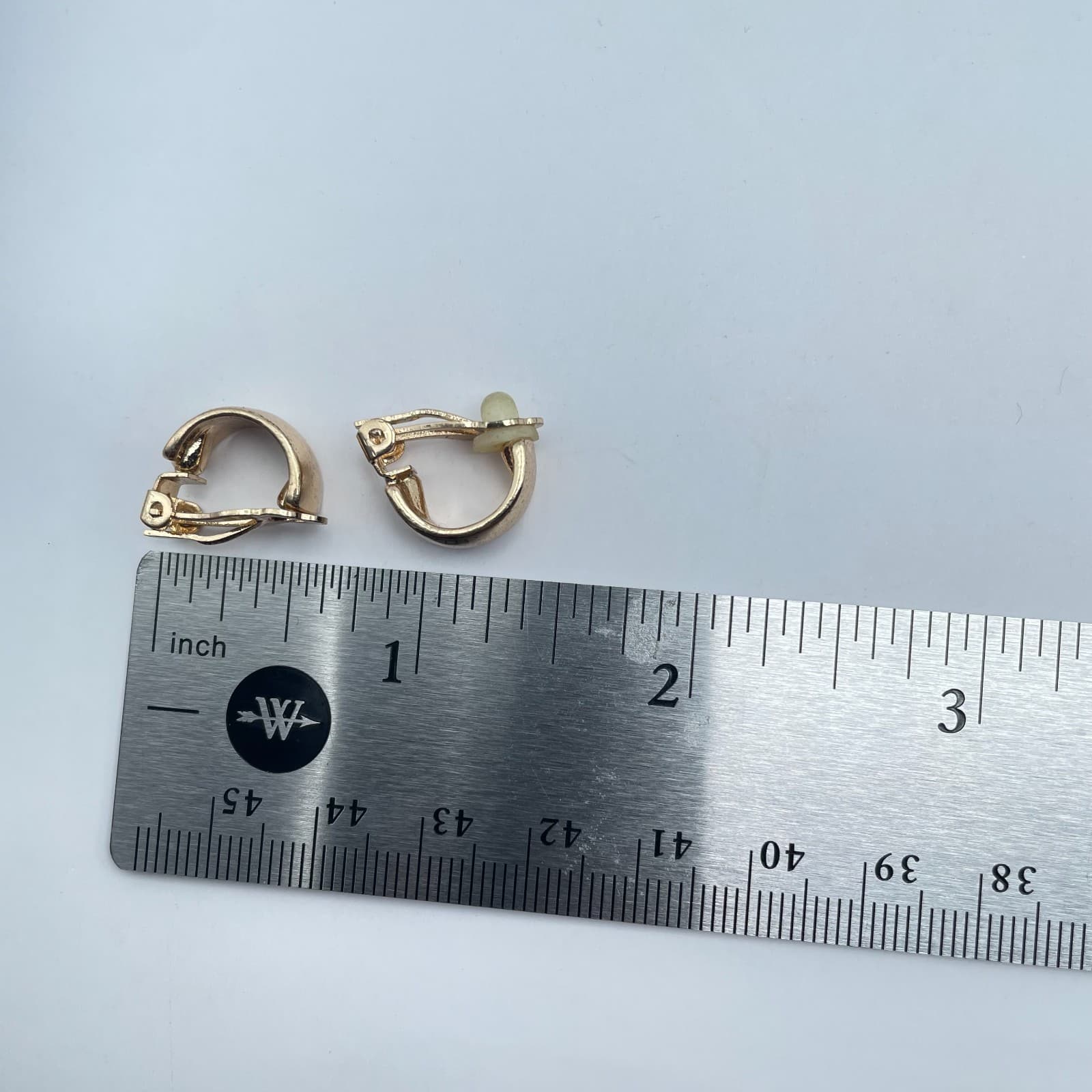 Vintage Gold-Tone Distressed Metal Fashion Jewelry J-Hoop Clip-On Earrings - Thumbnail 2