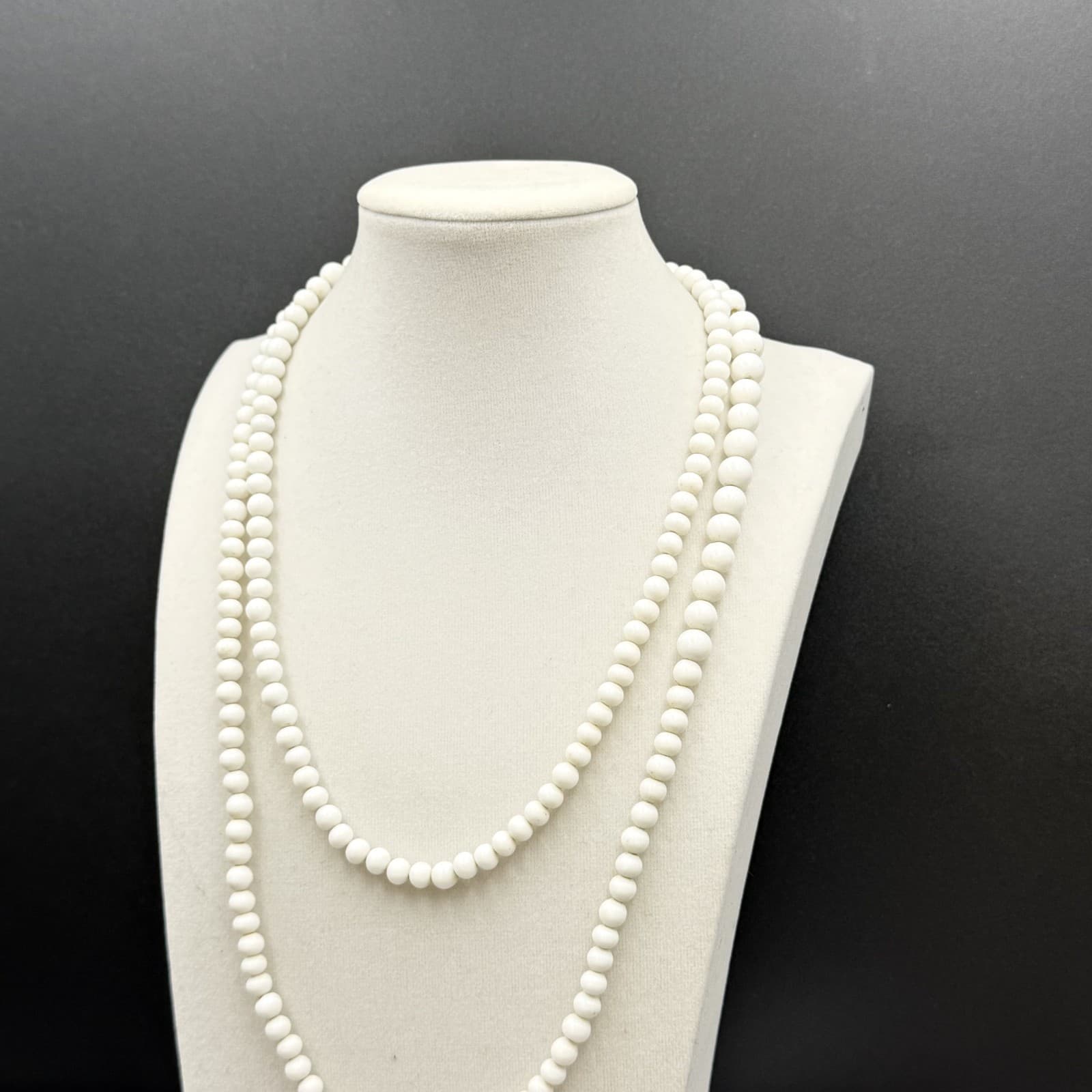 Vintage White Beaded Long Strand Necklace Minimalist Layering Piece - Thumbnail 4