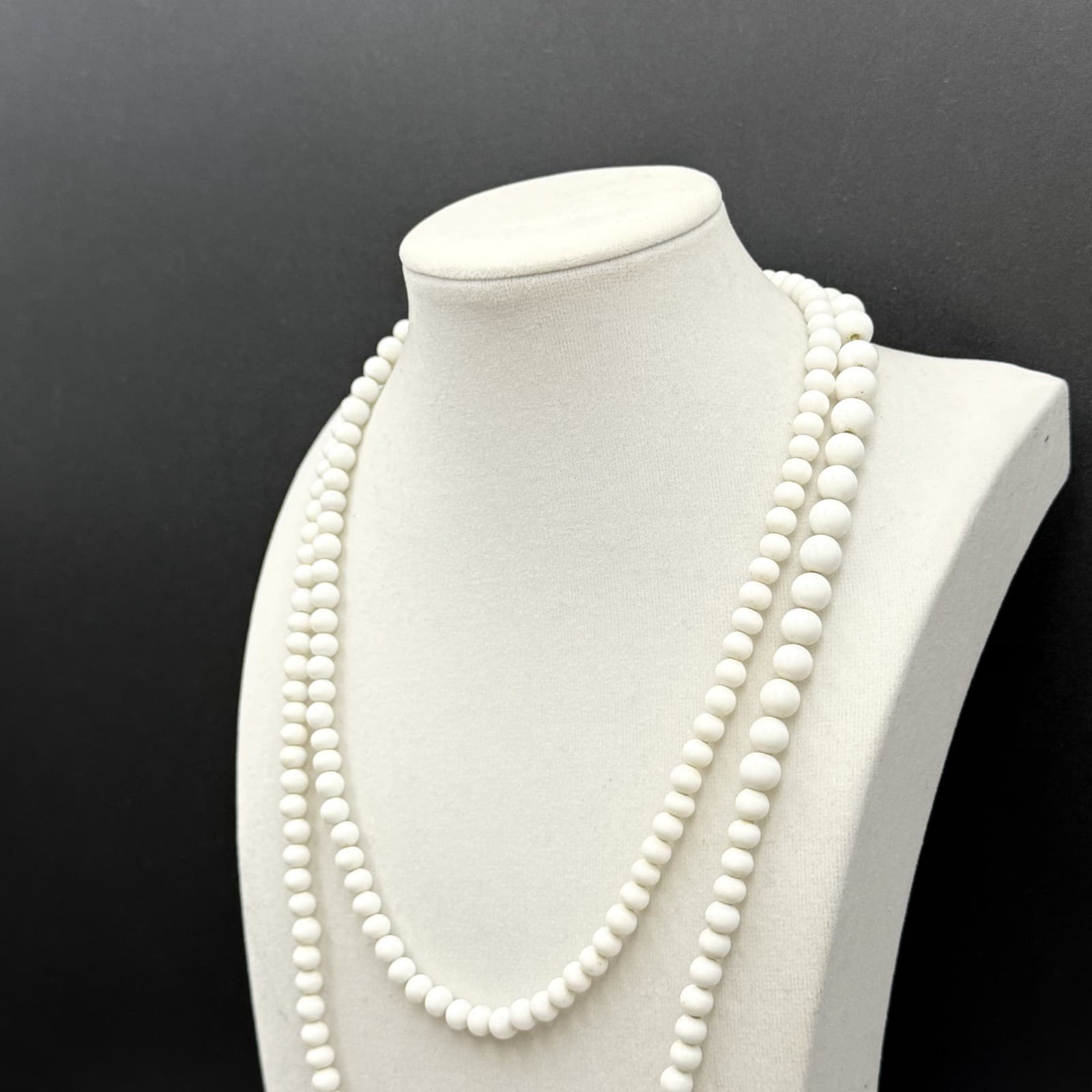 Vintage White Beaded Long Strand Necklace Minimalist Layering Piece - Thumbnail 6