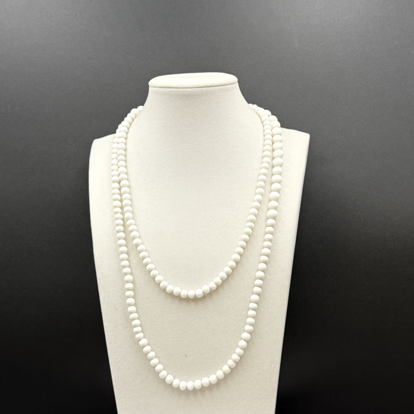 Vintage White Beaded Long Strand Necklace Minimalist Layering Piece - Thumbnail 8