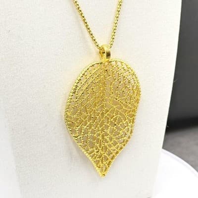 VTG Gold Leaf Filigree Pendant Necklace Boho Statement Chain Y2K Style - Thumbnail 3
