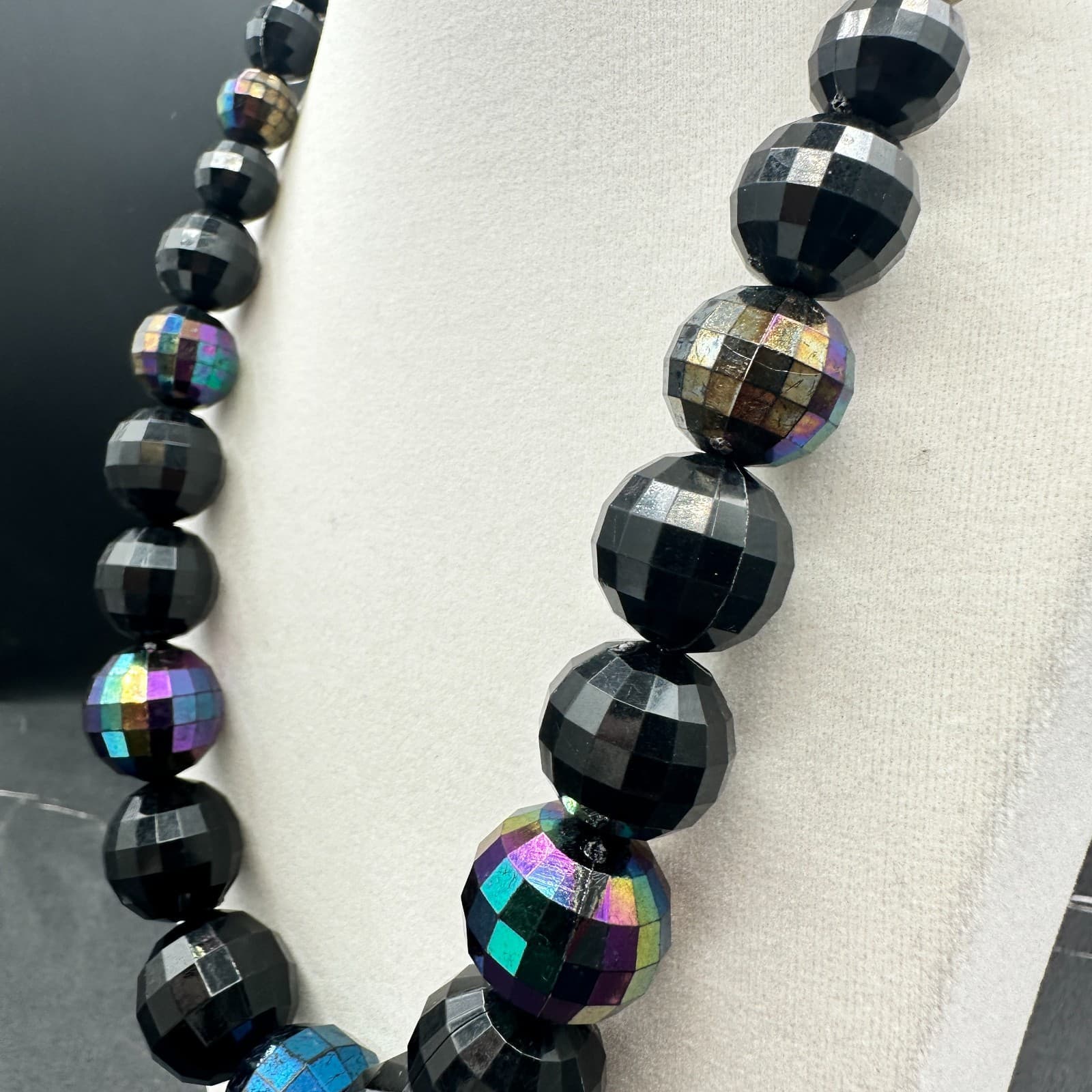 Vintage Faceted Black Iridescent AB Bead Necklace Choker Statement 22 in - Thumbnail 6