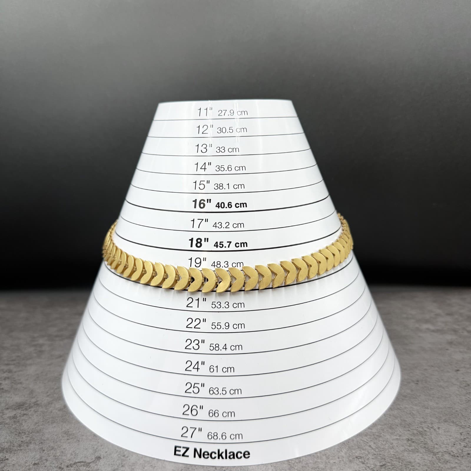 Vintage Gold-Tone Chevron Herringbone Chain Necklace Modern Y2K Style - Thumbnail 12