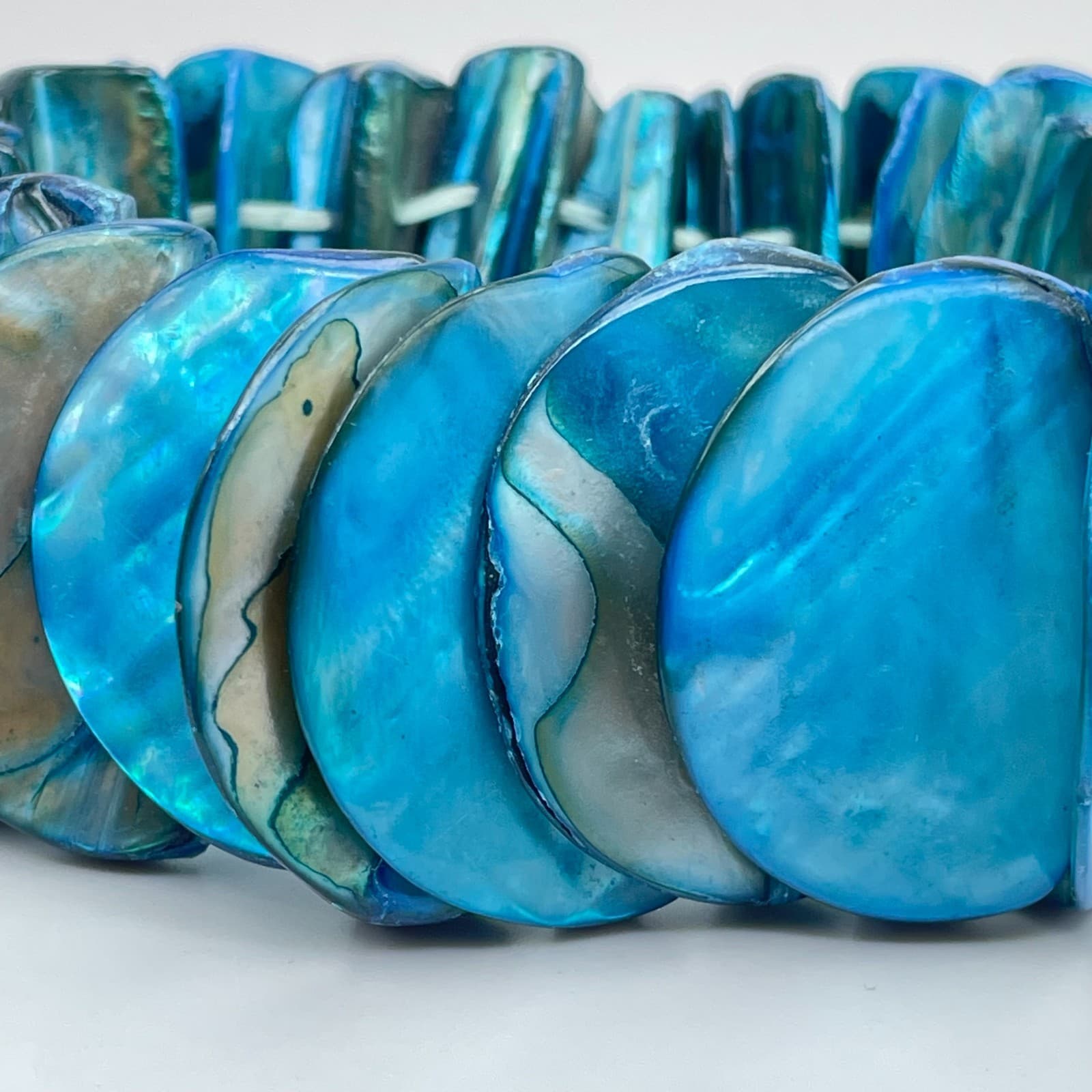 Nautical-Themed Elastic Cord Blue Iridescent Abalone Shell Tile Stretch Bracelet - Thumbnail 4