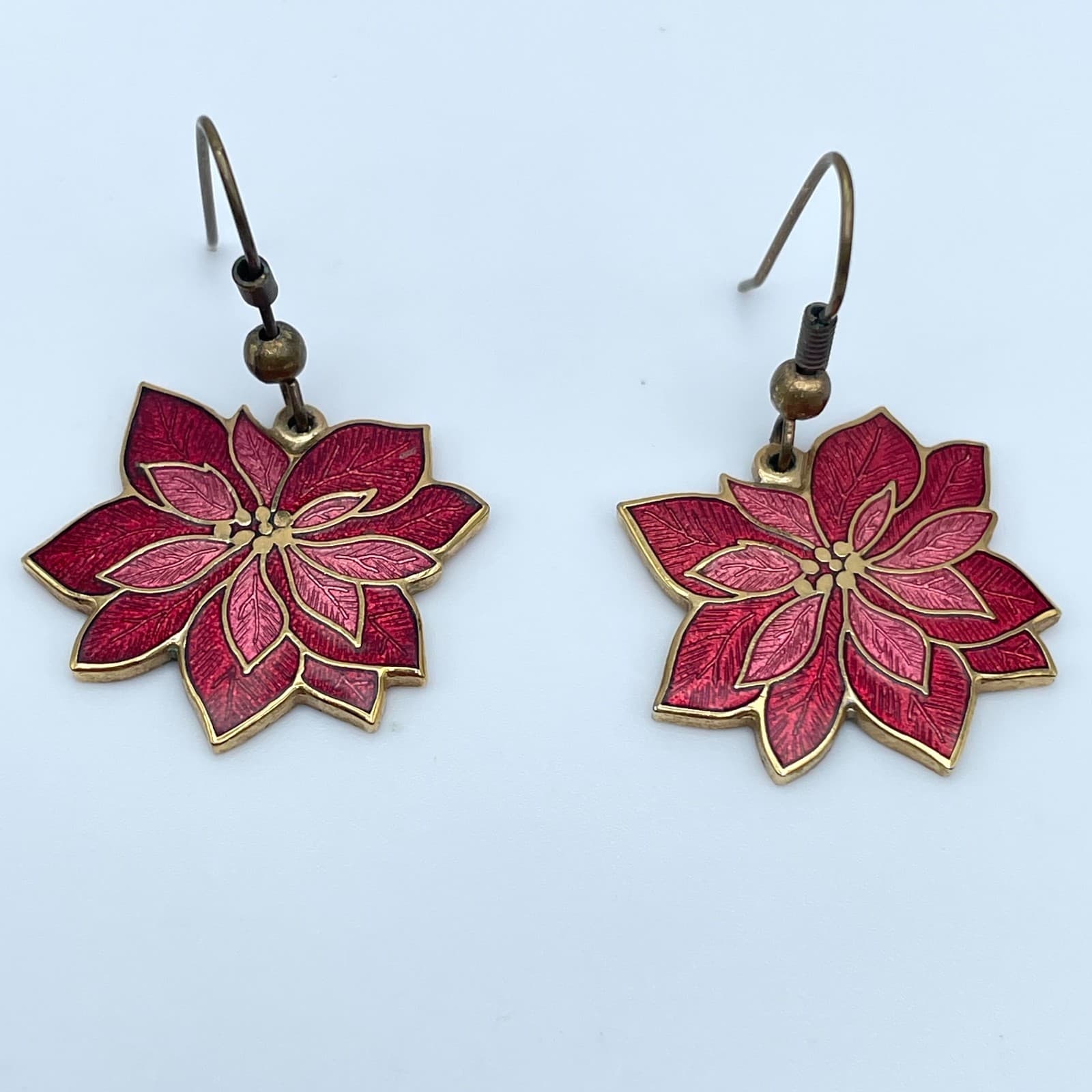 Vintage 90s Fish & Crown Maker's Mark Poinsettia Gold Tone Dangle Earrings - Image 1
