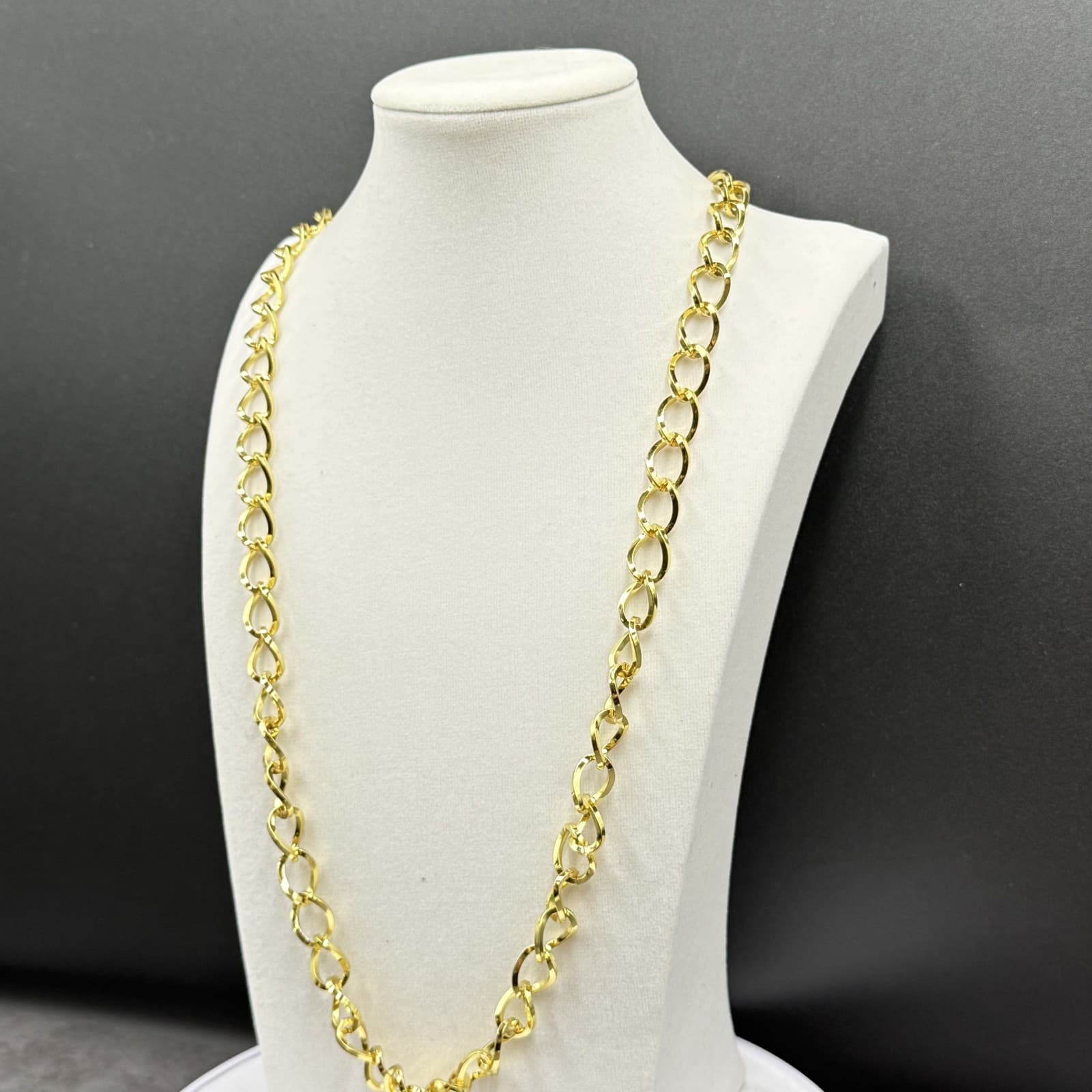 Vintage Gold-Tone Oval Link Chain Necklace Chunky Statement Stainless Steel - Thumbnail 2