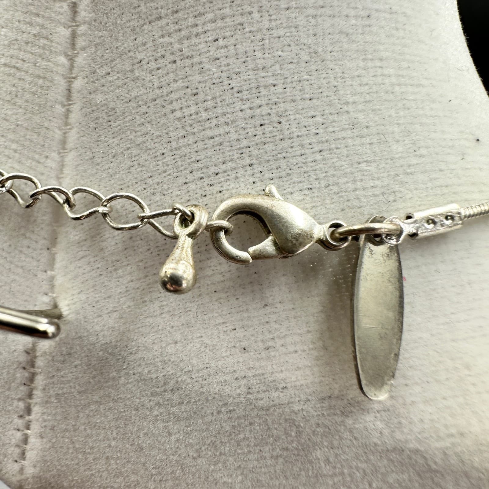 NY Vintage Silver-Tone Fleur-de-Lis Pendant Necklace w/ Crystal Accent 18in - Thumbnail 6