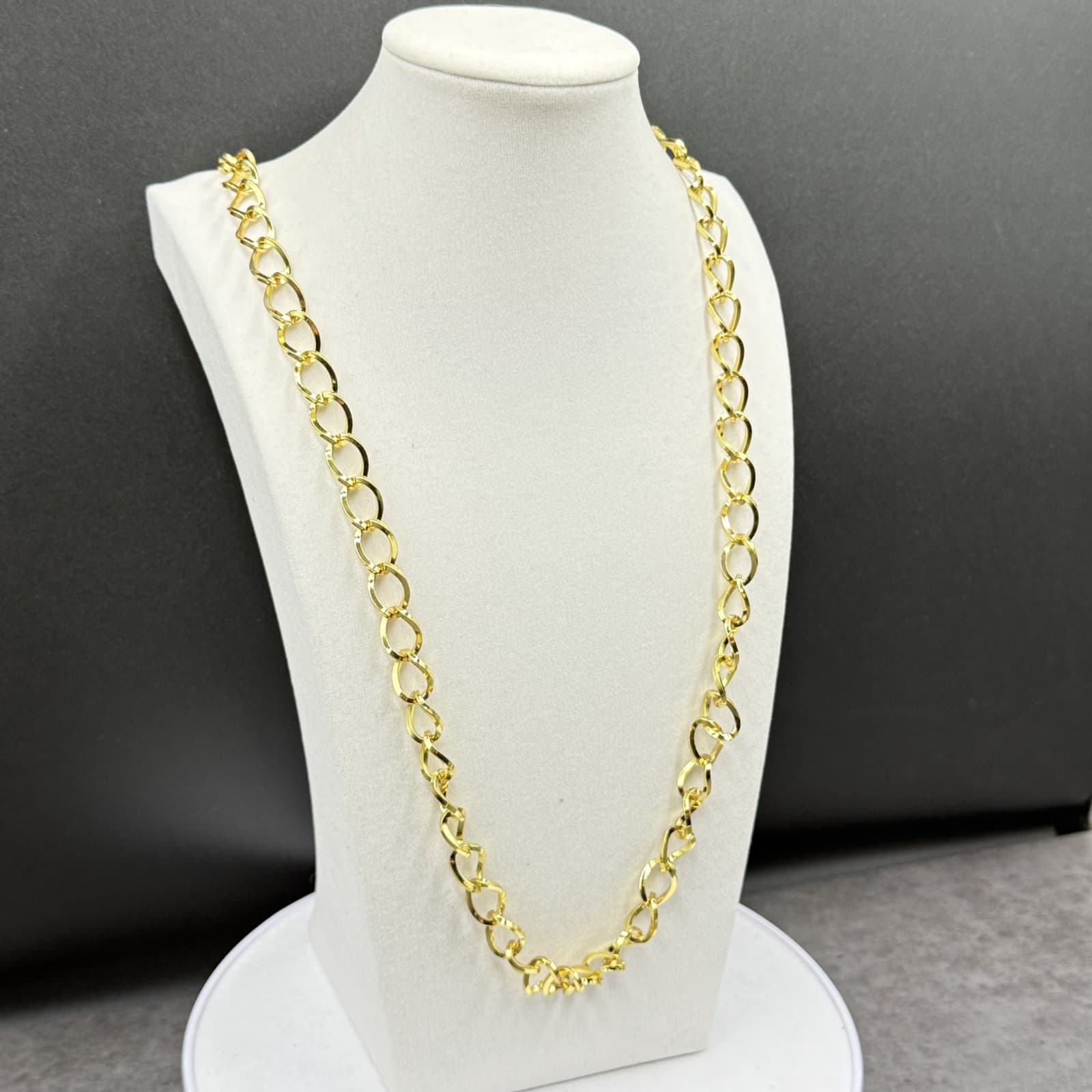 Vintage Gold-Tone Oval Link Chain Necklace Chunky Statement Stainless Steel - Thumbnail 3