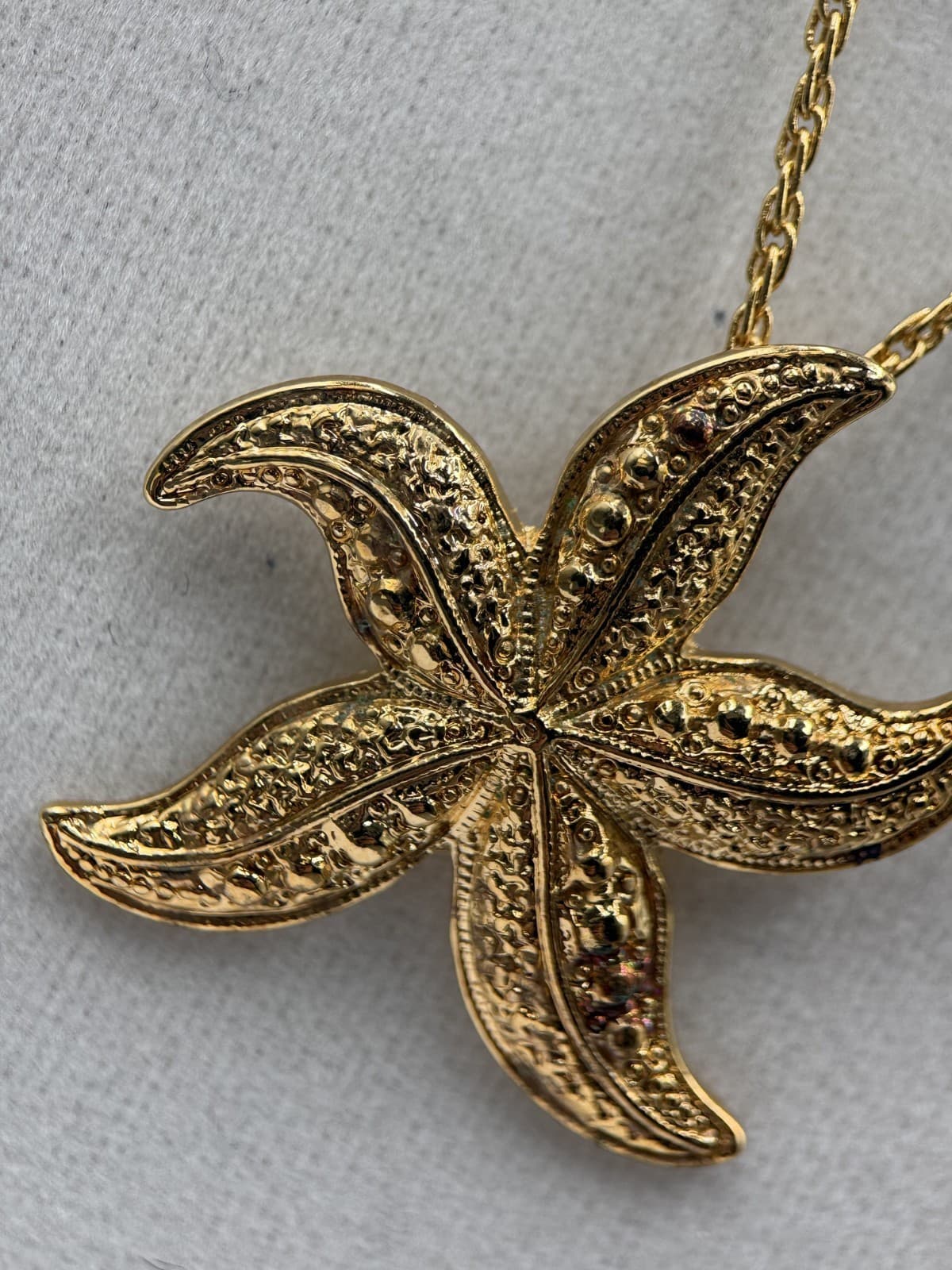 Vintage Gold-Tone Starfish Pendant Necklace Coastal Beachy Charm - Thumbnail 11