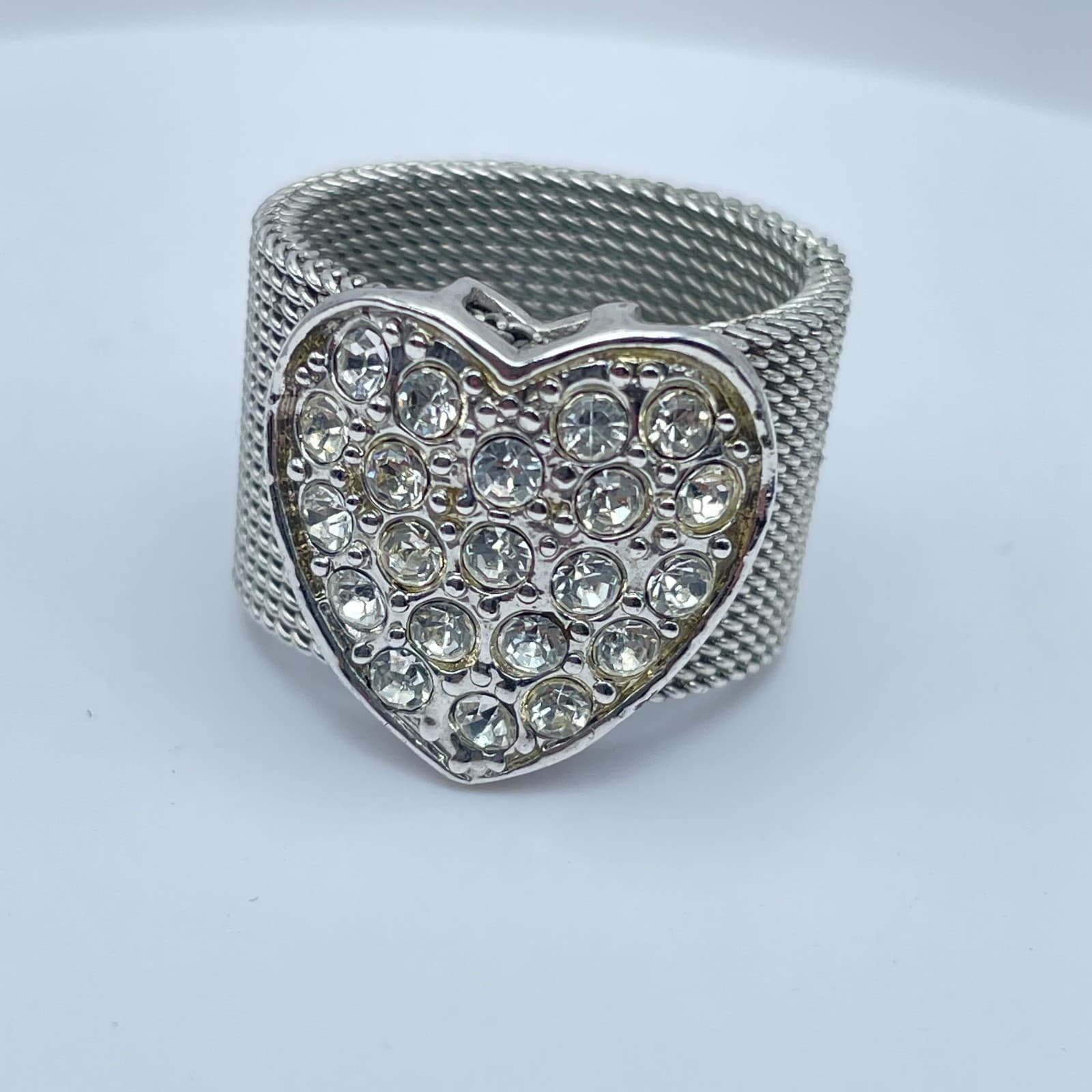 Silver-Tone Mesh Style Pave Rhinestone Heart-Shaped Top Class Band Cocktail Ring - Image 1