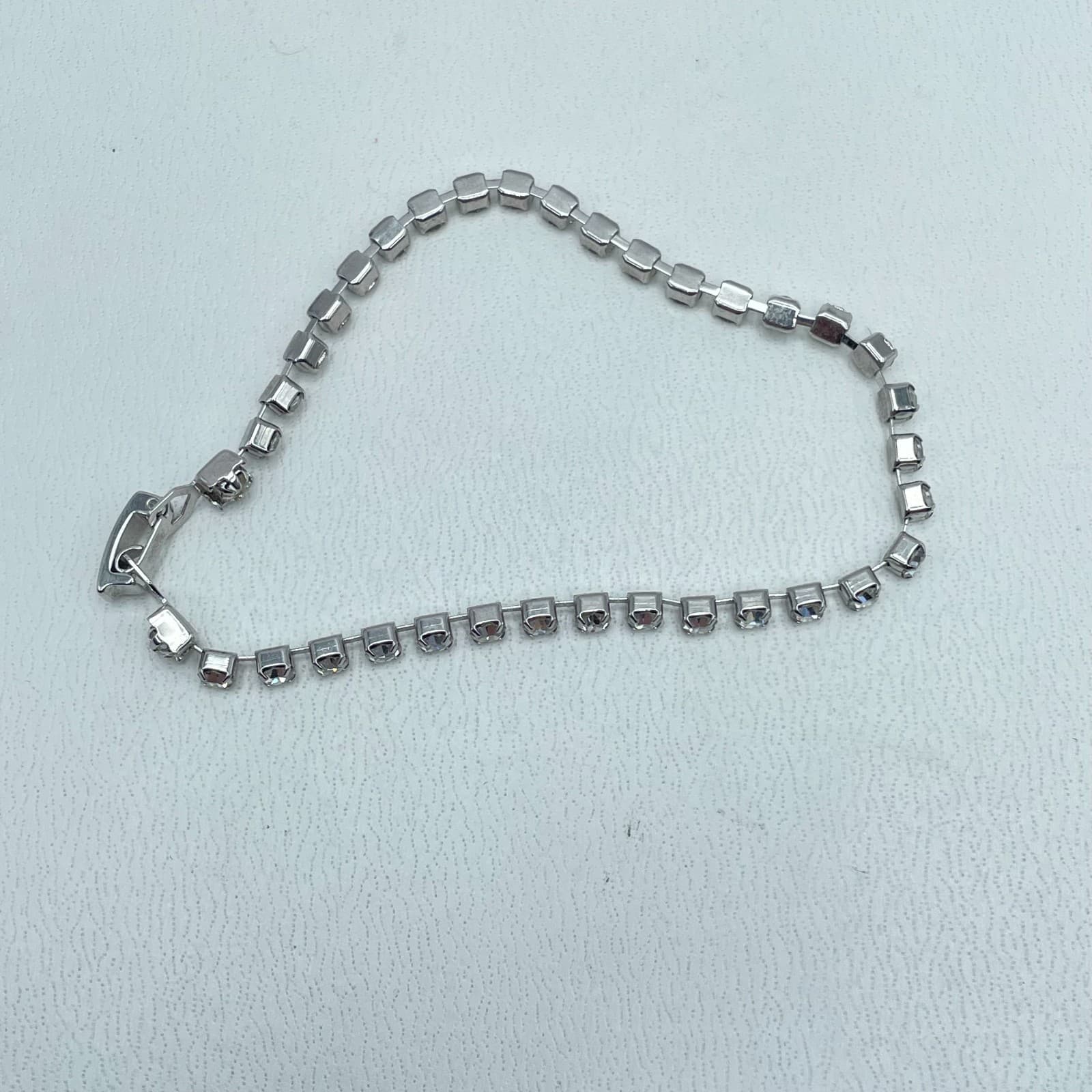 Vintage 1960s Silver-Tone Prong Rhinestone Embellished Tennis Box Clasp Bracelet - Thumbnail 3