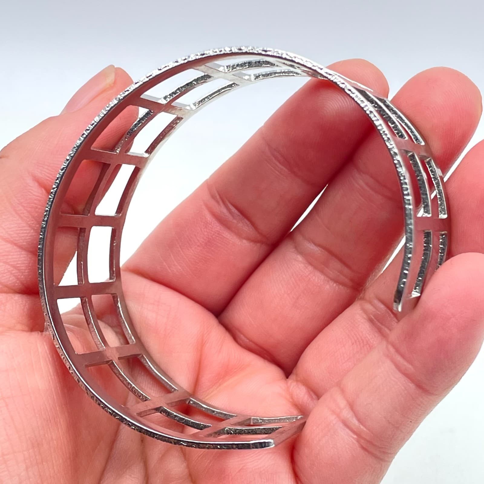 Fashion Adjustable Silver-Tone Classic Cut-Out Window Selma Bridge Cuff Bracelet - Thumbnail 5