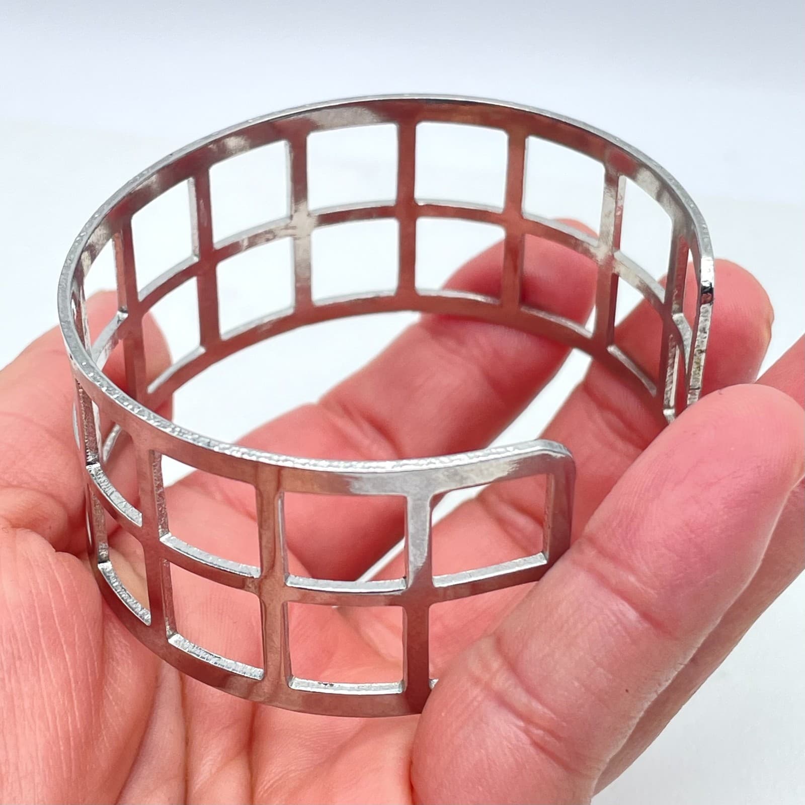 Fashion Adjustable Silver-Tone Classic Cut-Out Window Selma Bridge Cuff Bracelet - Thumbnail 4